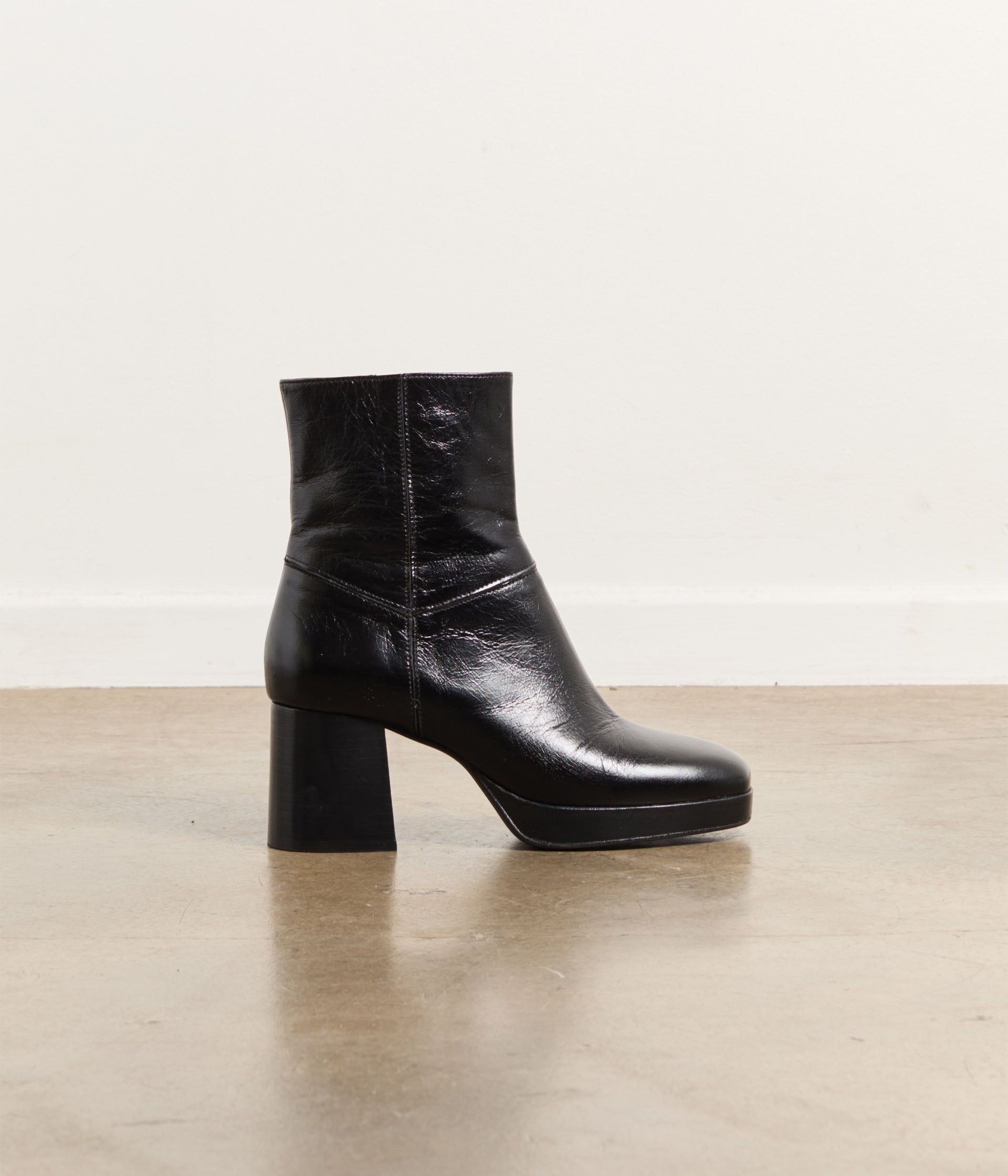 Boots en cuir noir India
