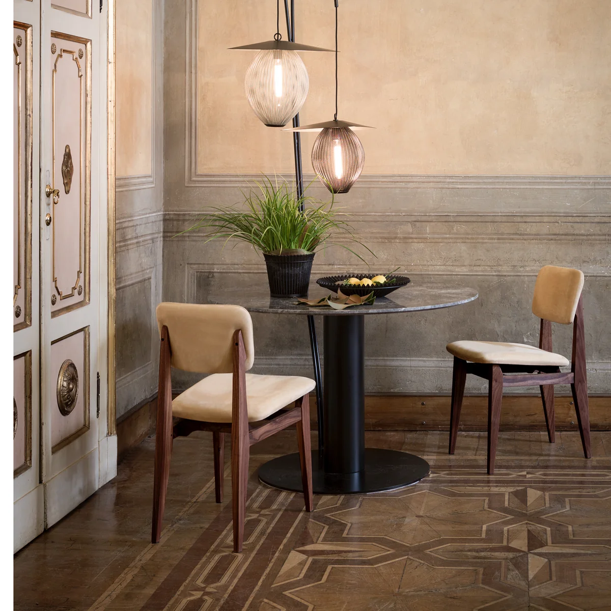 Gubi - C-Chair Dining Chair