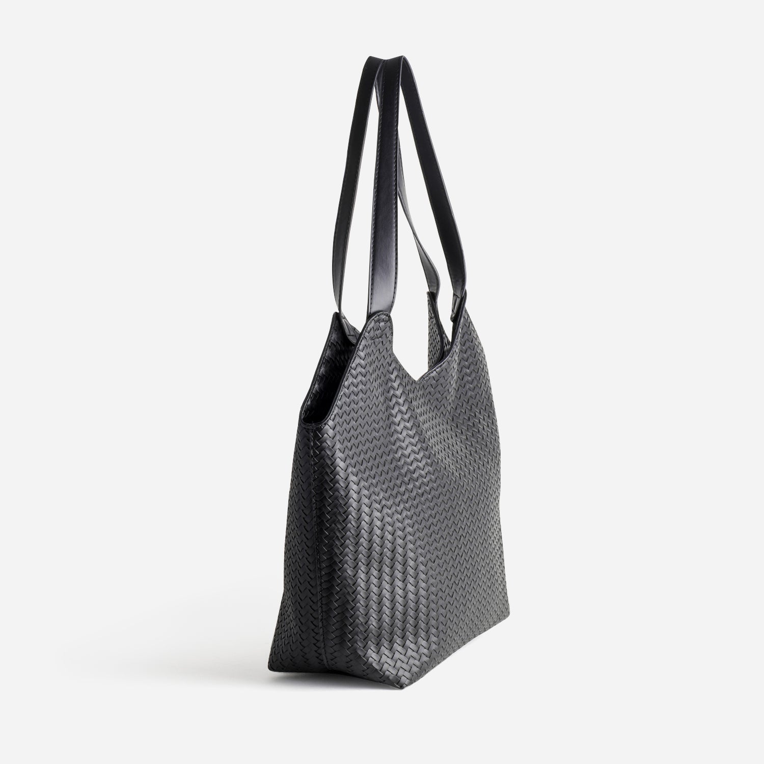 Sac à main noir tressé
