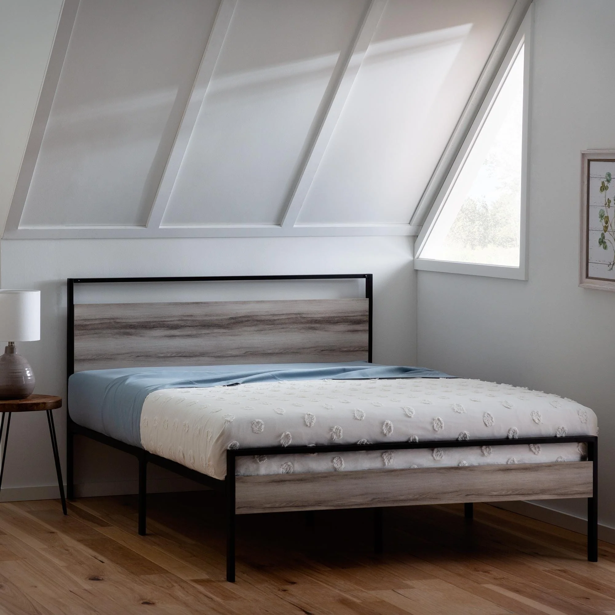 Brookside Nora Metal and Wood Platform Bed