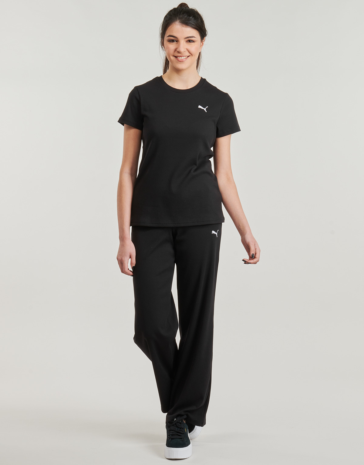 Puma - ESS ELEVATED RIB PANT - Black
