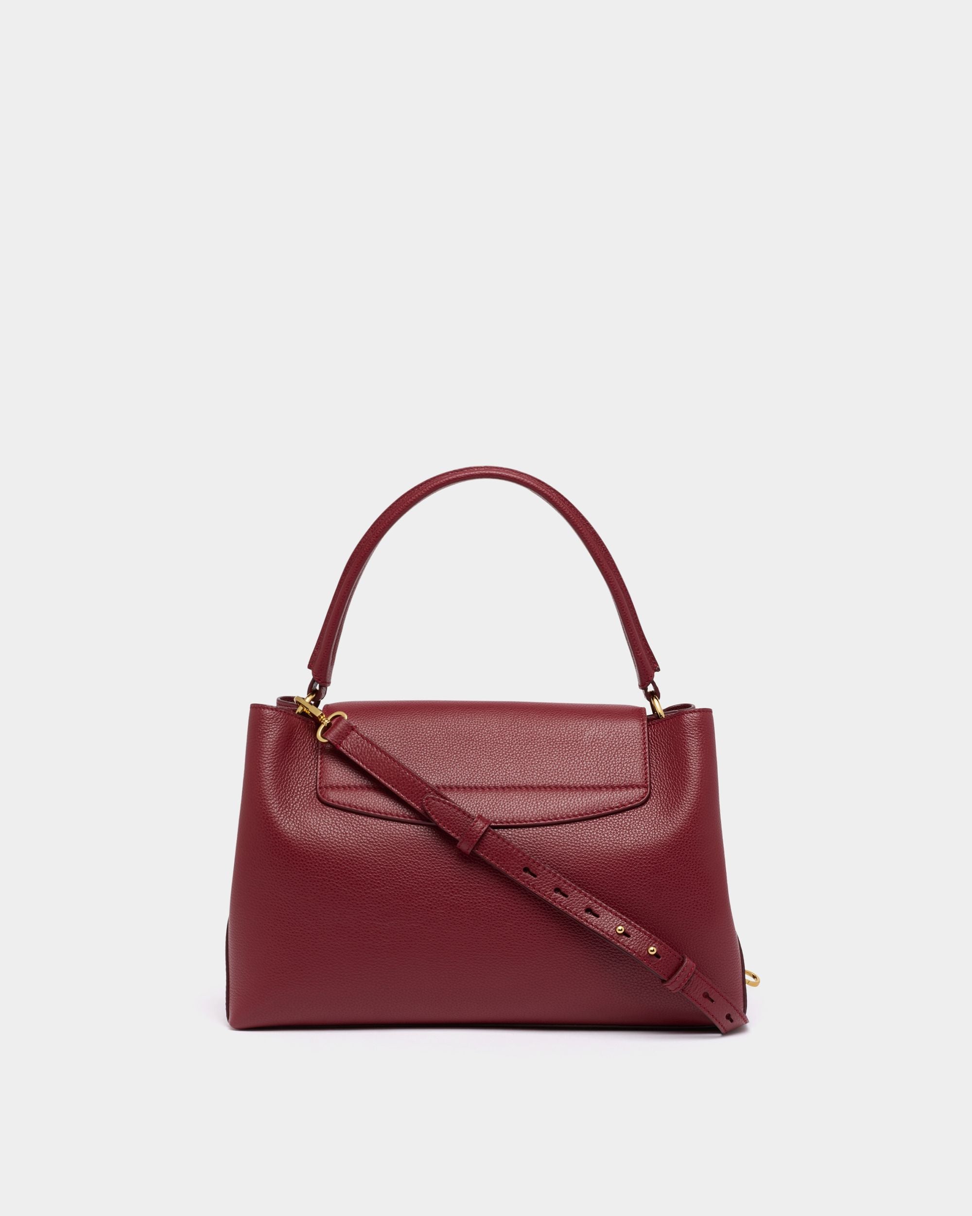 Henkeltasche Lock Me aus genarbtem Leder in Ruby Red