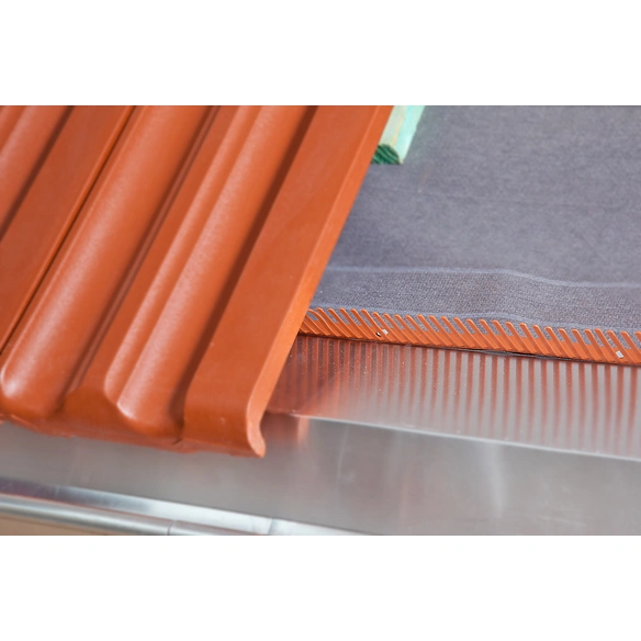 Vogelschutz Lüftungsgitter, Kunststoff (PVC), Länge: 1000 mm, rot