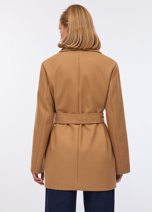 Cappotto con cintura