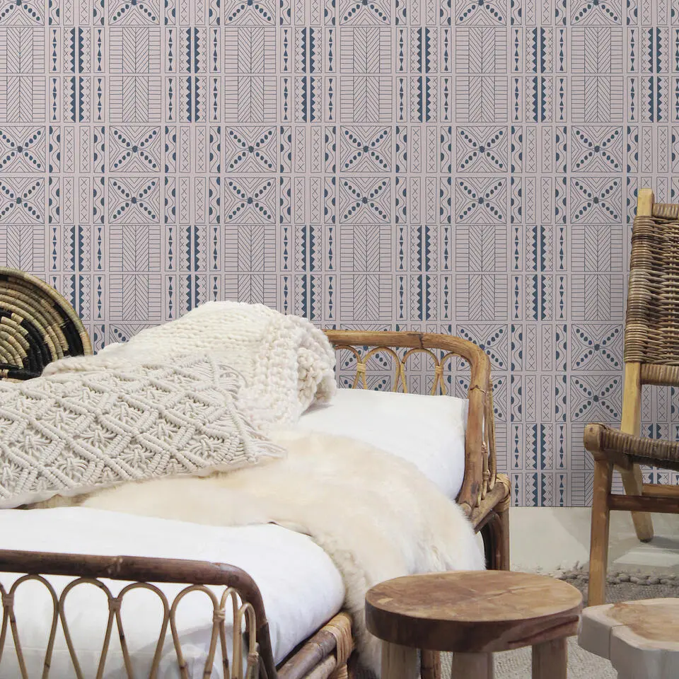 Walls4You behang etnisch motief oudroze en vergrijsd donker blauw