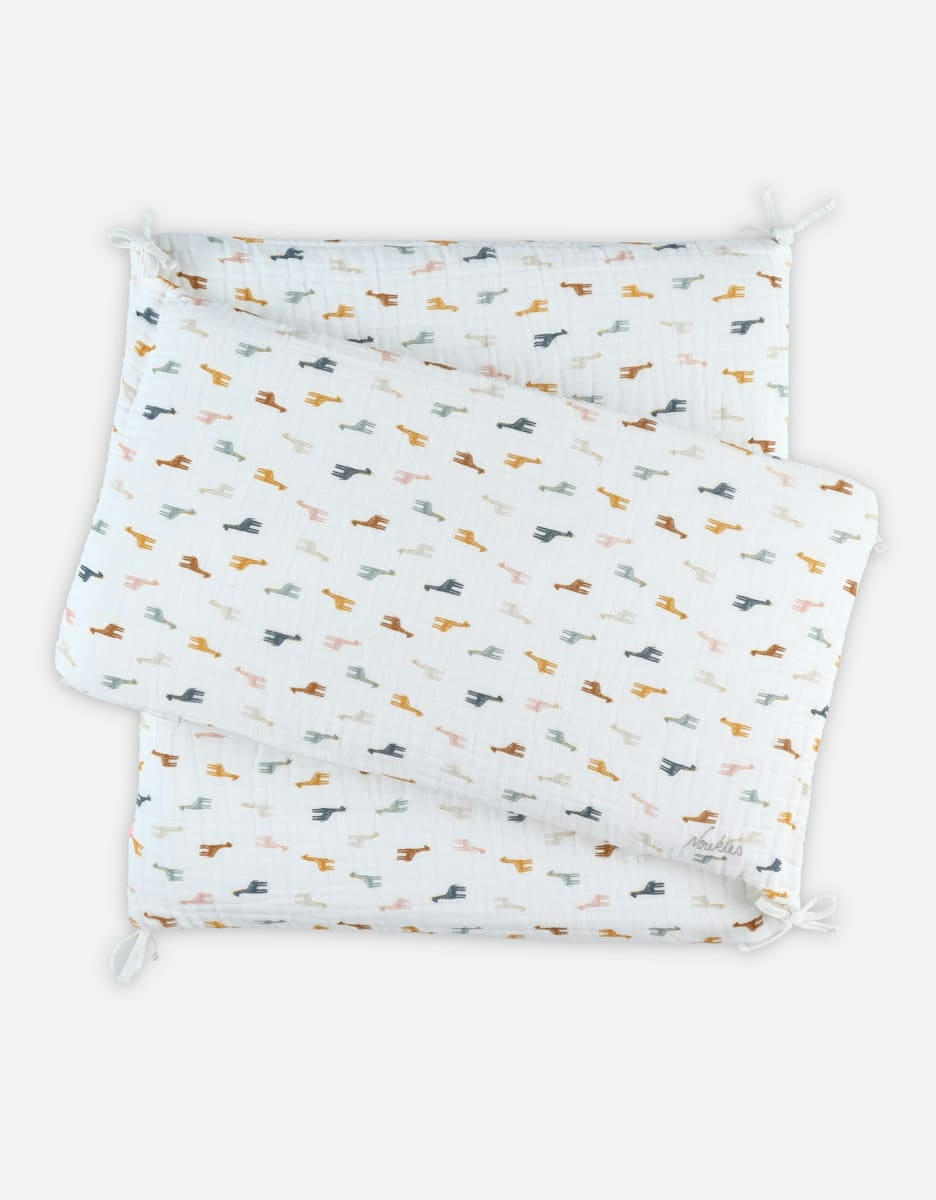 - Tour de lit respirant imprimé girafes, mousseline BIO