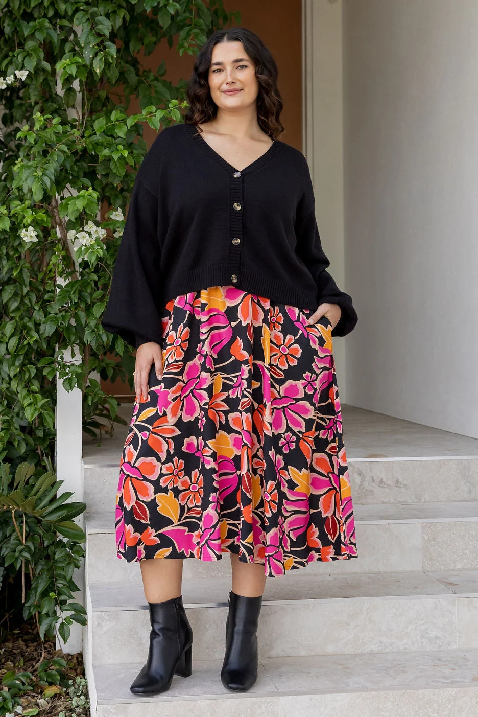 Bonita 3/4 Sleeve Midi Dress in Winter Botanica