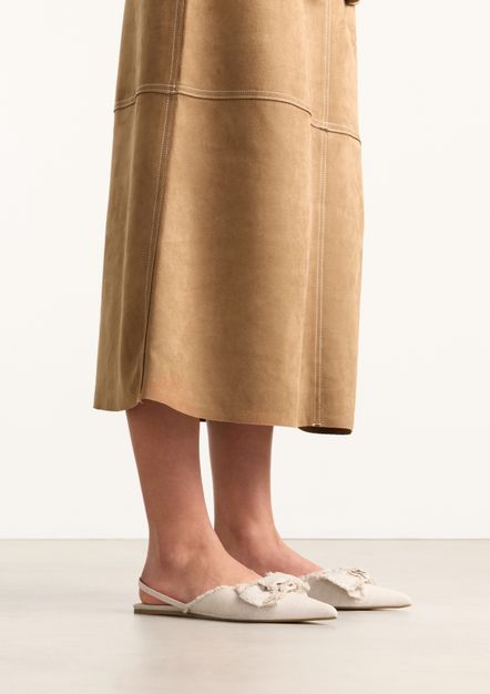 Beige slingbacks met strik