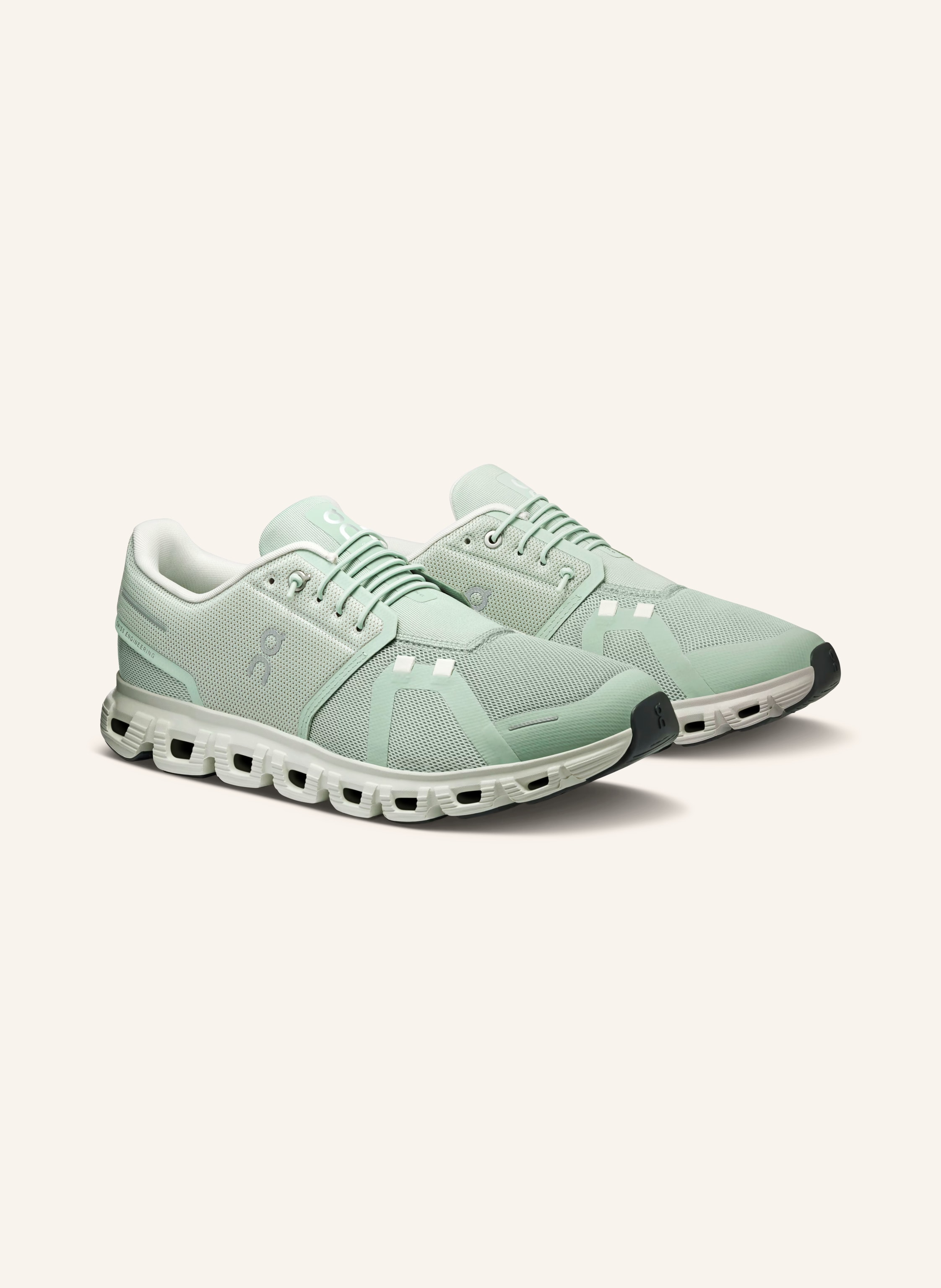 On Sneaker CLOUD 6