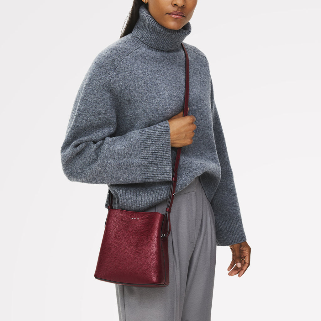 Dukes Place - Small Compartment Cross Body Bag
