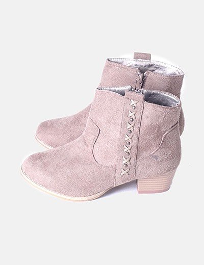 Camaïeu Brown suede ankle boots with studs