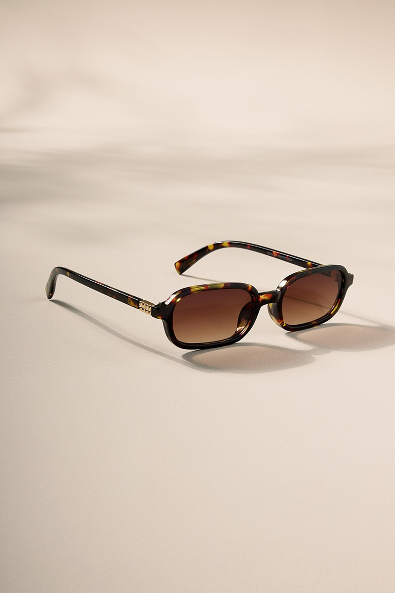 Carol Slim Rectangle Sunglasses