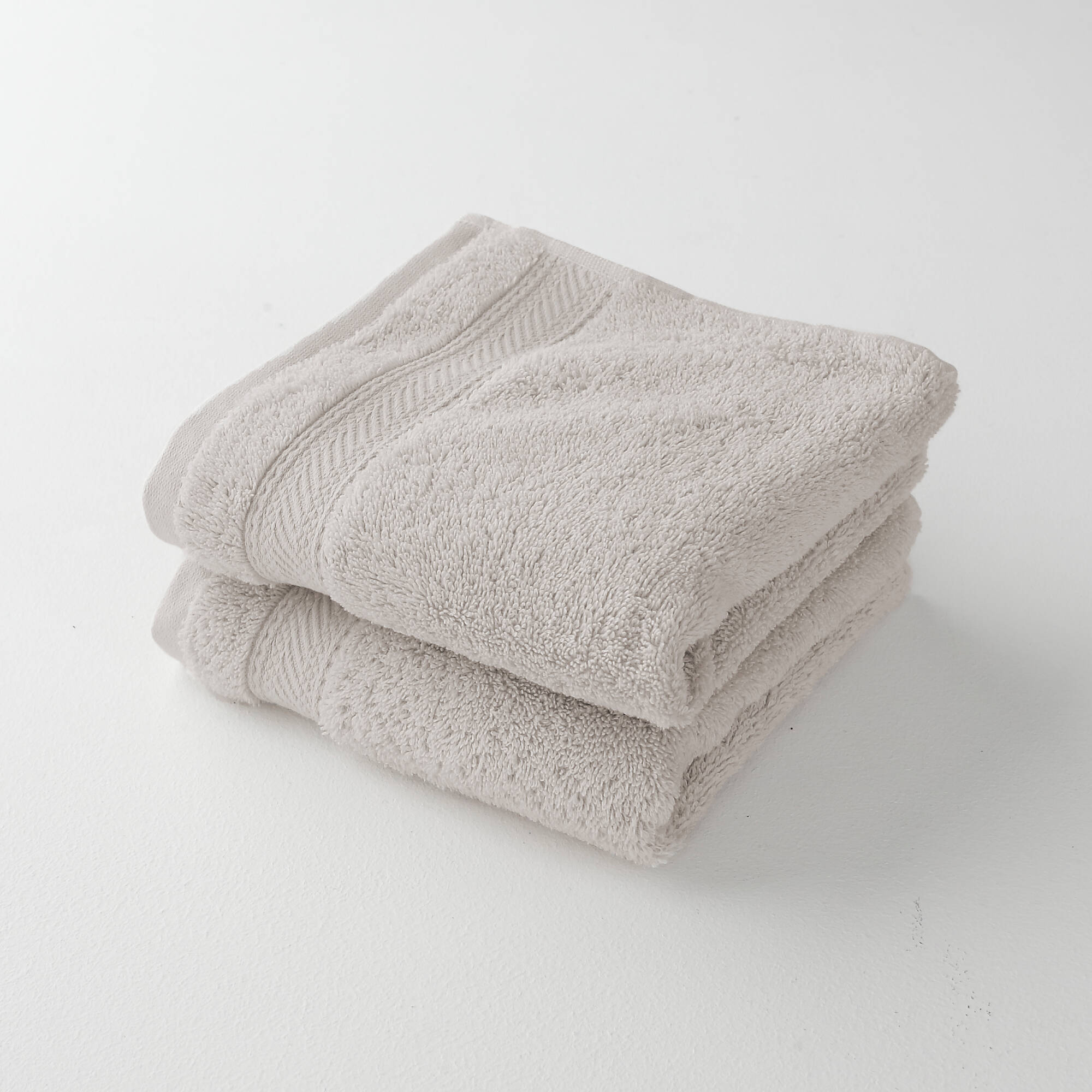 Collection serviettes de bain unies 540g/m2 confort luxe