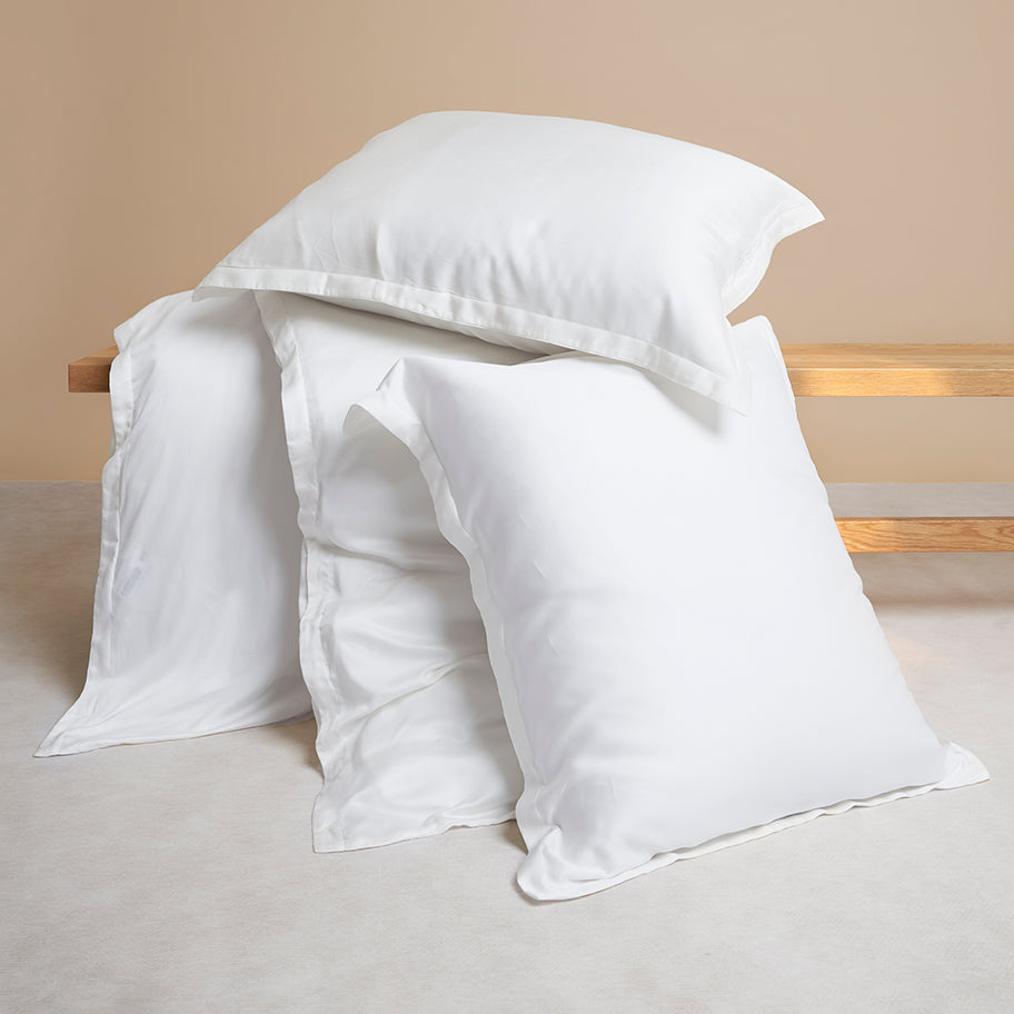 Coco & Cici - Bamboe Dekbedovertrek 200 x 220 cm - 2 Persoons Beddengoed - Wit - 2 Kussenslopen (60x70) - 100% Eco Bamboe