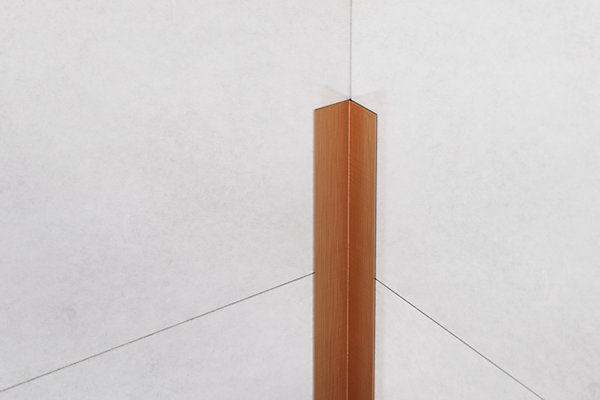 Ilcom Profilé décoratif Li Angle intérieur Ilcom en acier inoxydable Cuivre satiné - 20 mm x 2700 mm x 0,65 ep.