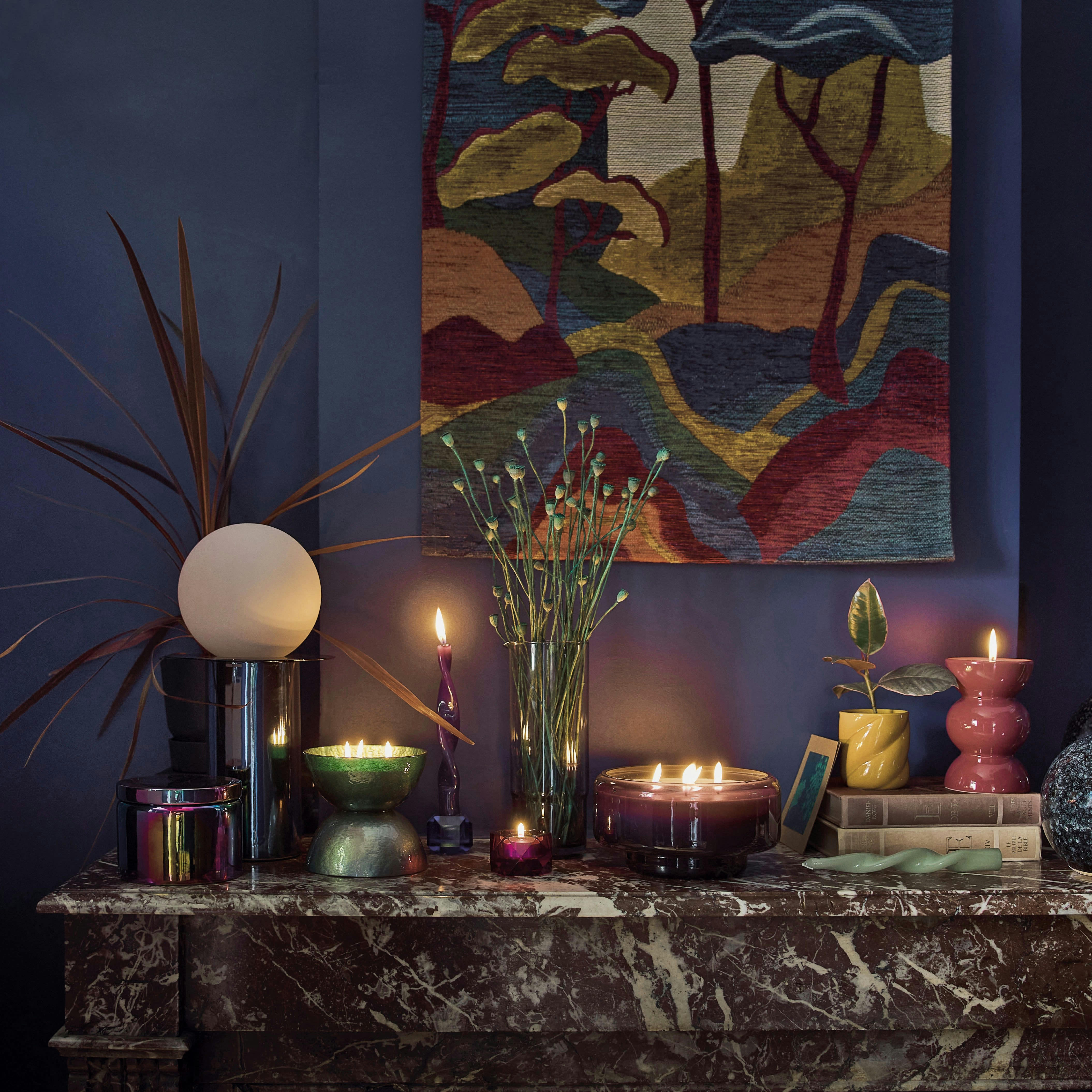 NEREE - Bougie parfumée en céramique violette