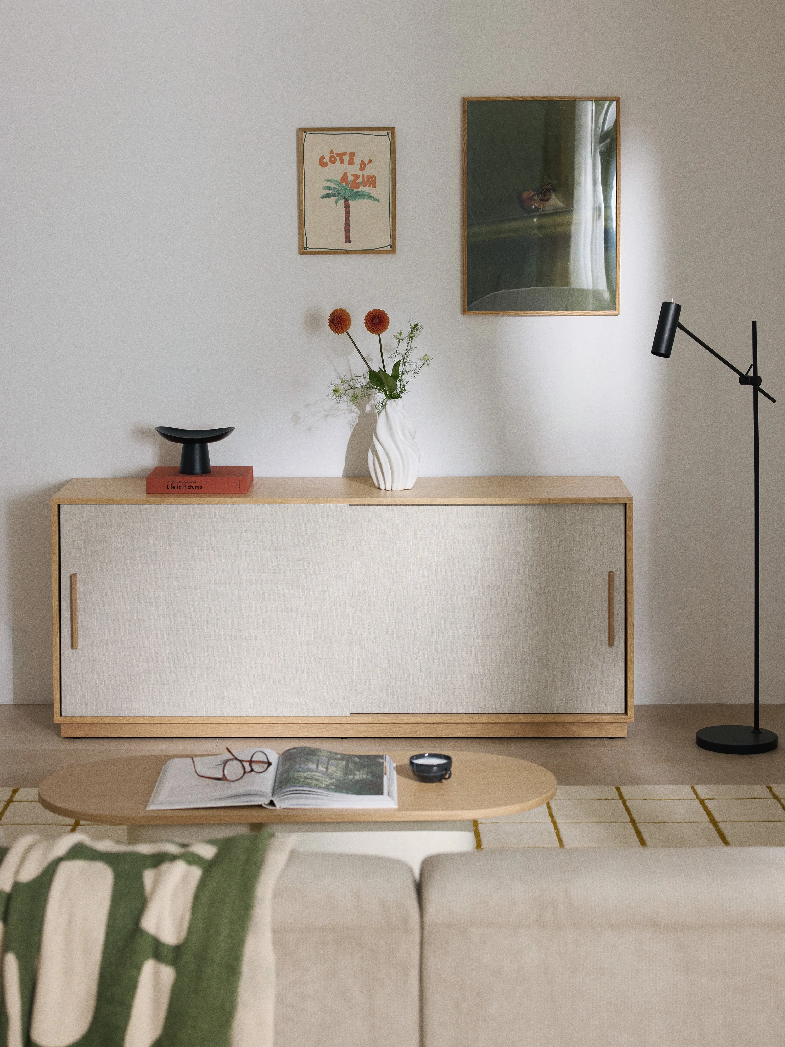 Holz-Sideboard Wisp mit gepolsteter Front