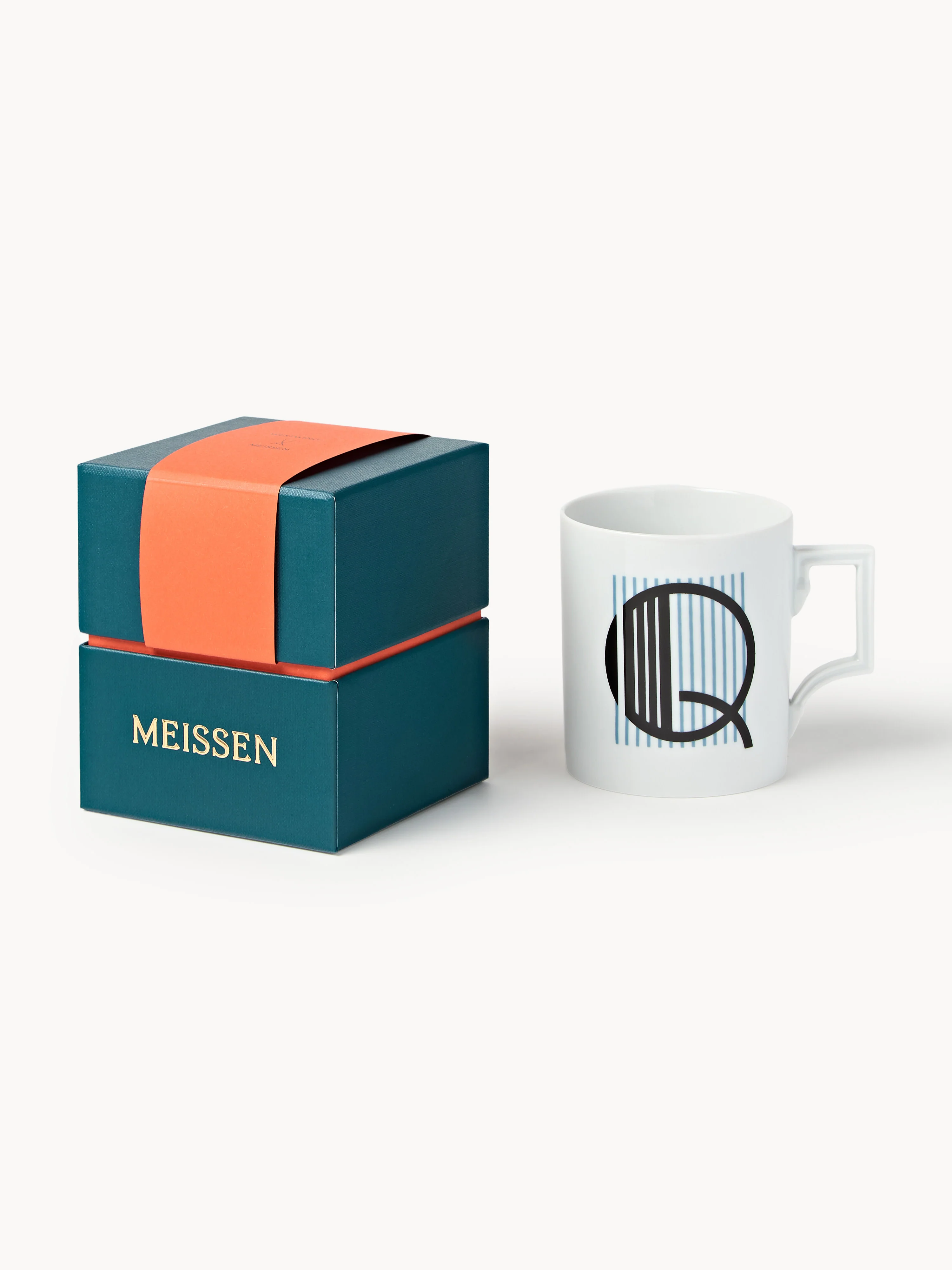 Westwing x MEISSEN, Handgefertigte Tasse Initials mit Dekor-Motiv