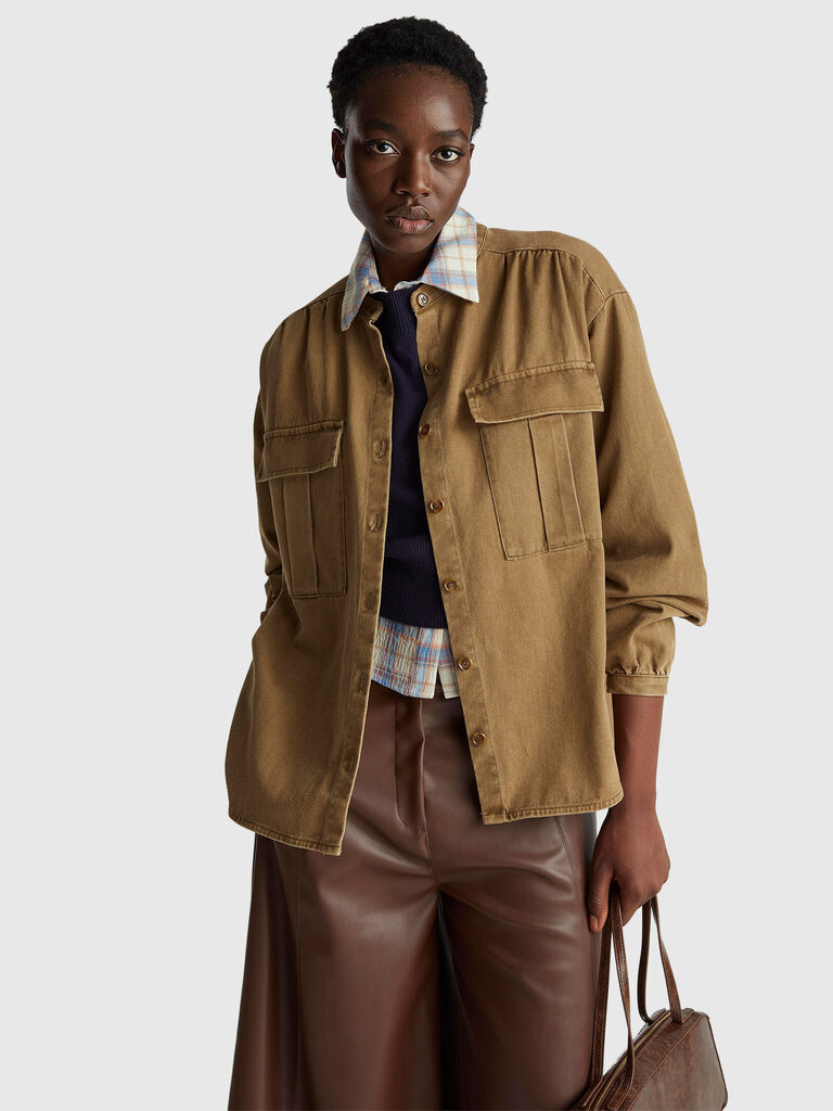 Oversized fit shirt with Mandarin collar