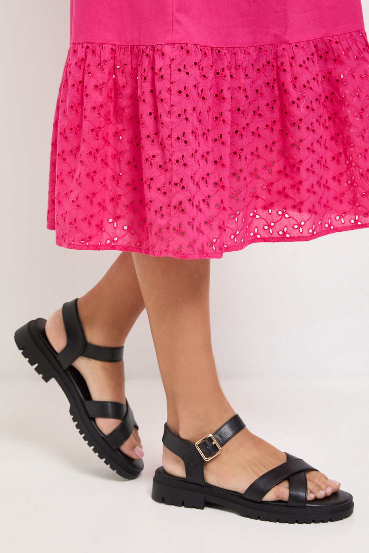Dorothy Perkins Elidi Cross Strap Chunky Sandals