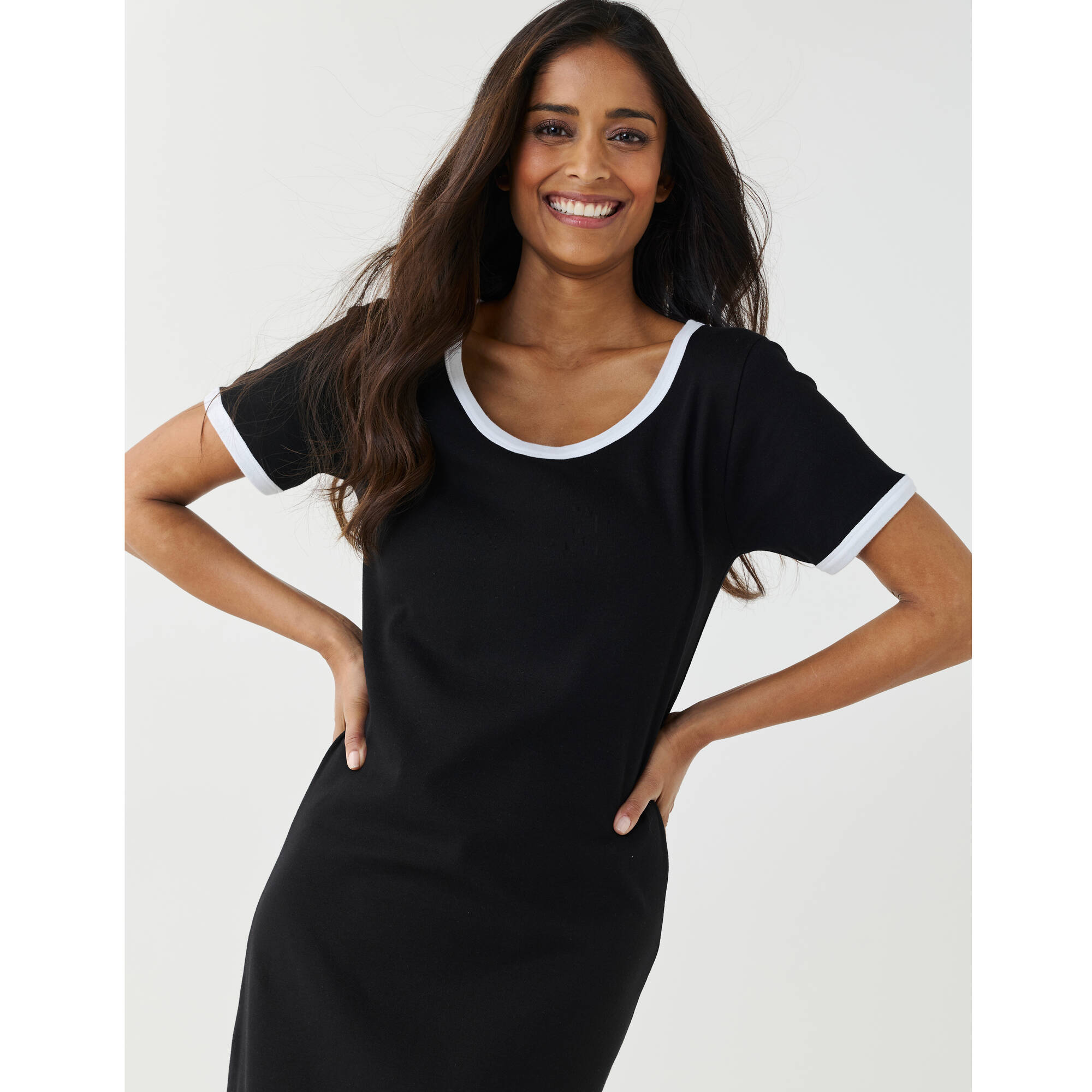 Robe longue bicolore, manches courtes