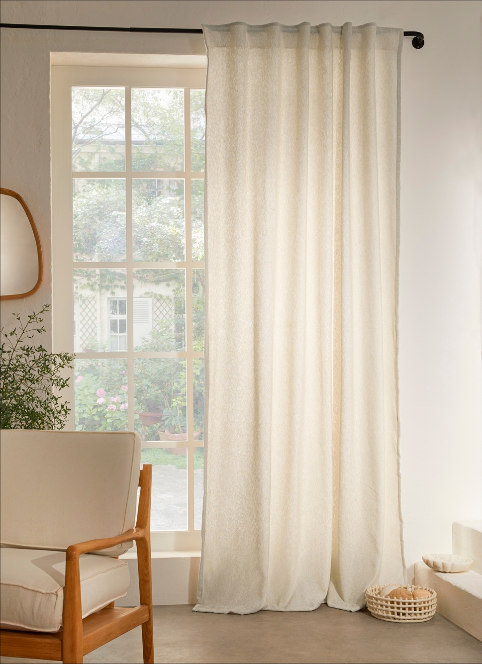 RIDEAU UNI FLUIDE EN TISSAGE AJOURÉ BEIGE