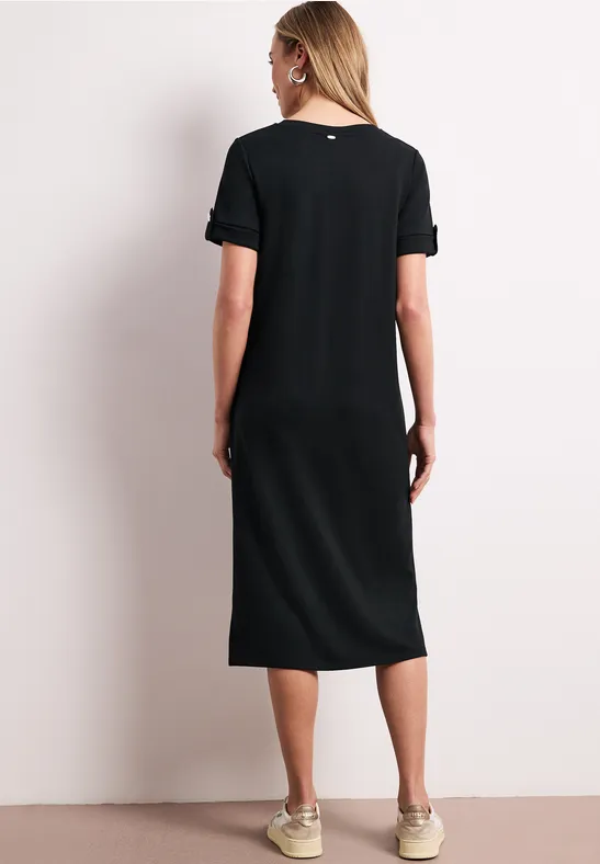 Midi-Kleid mit Rundhals und Knöpfen