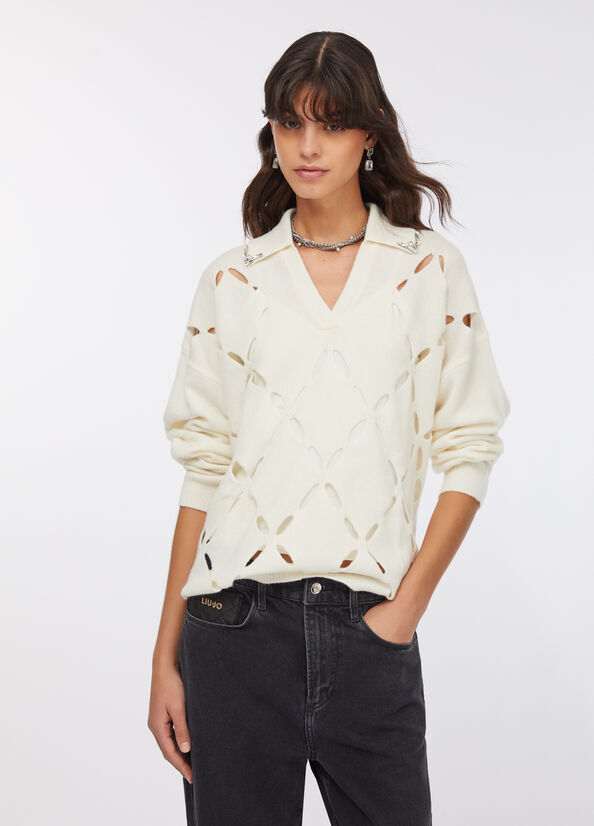 Maglia 100% lana con ricami gioiello