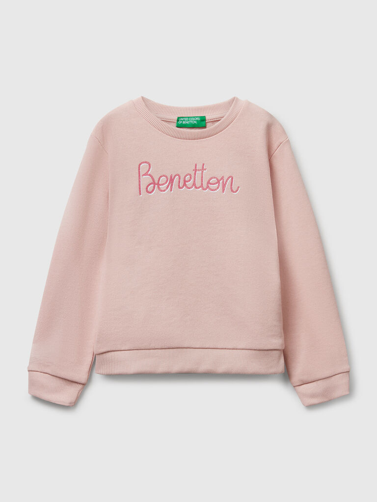 Sweatshirt with glittery print