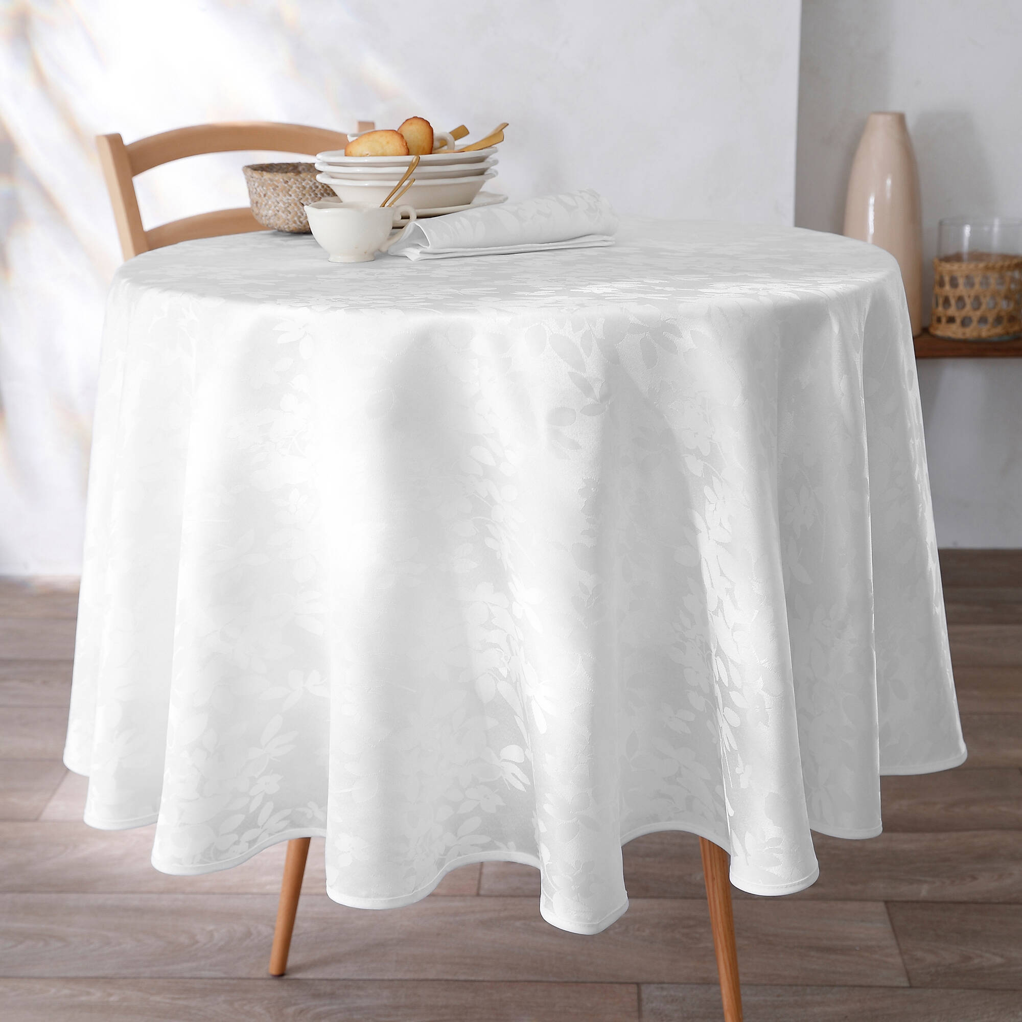 Nappe damassée feuillages Colombine&reg;