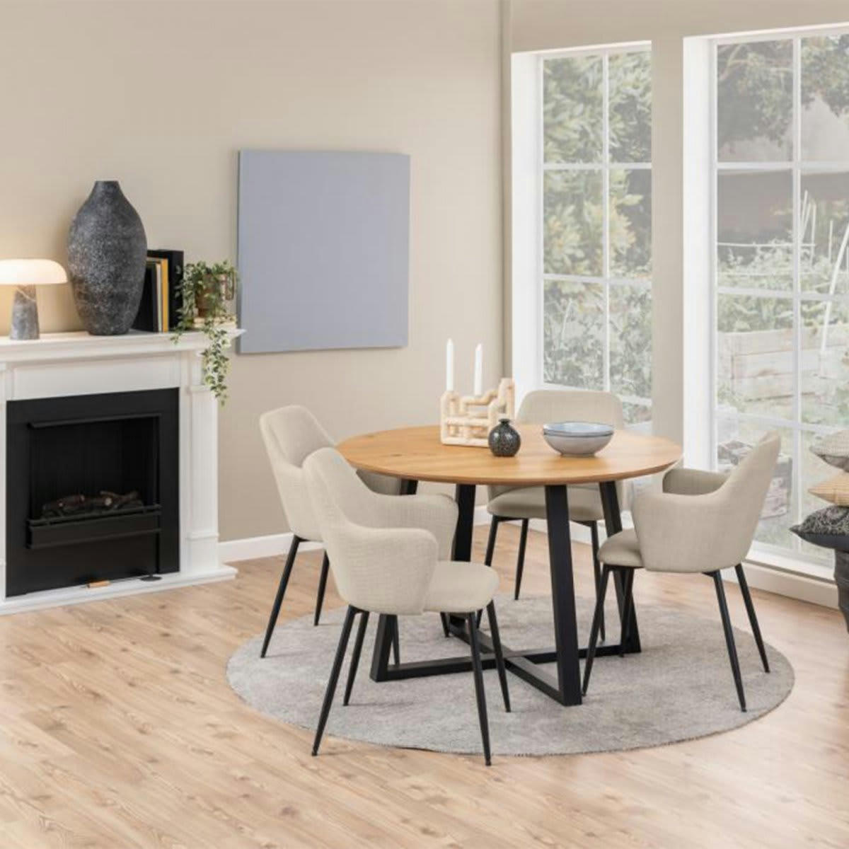 KAYLA - Table à manger design ronde en bois 120cm naturel