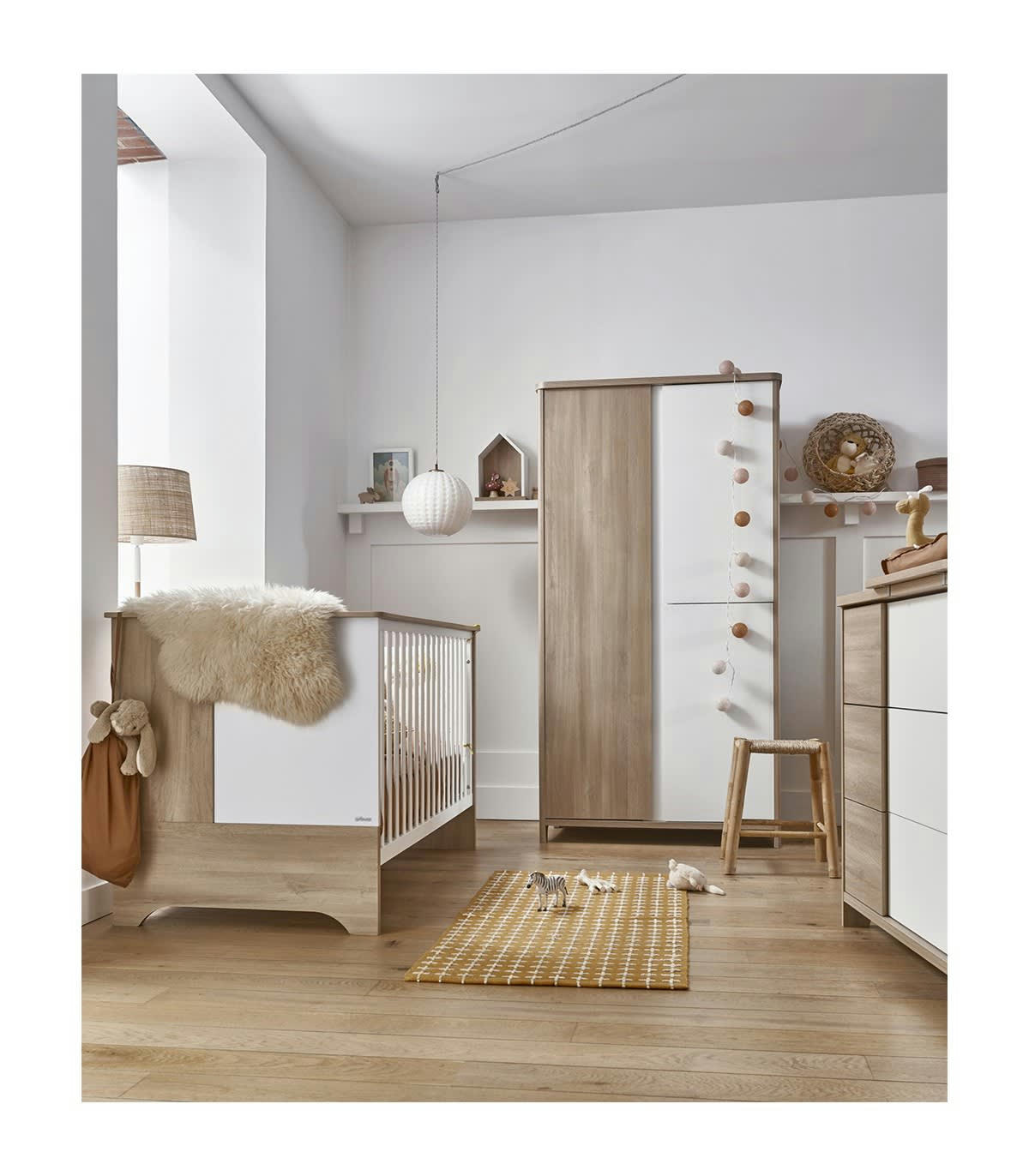 SACHA - Armoire 3 portes bois et blanc Bébé - 95 x 185 cm