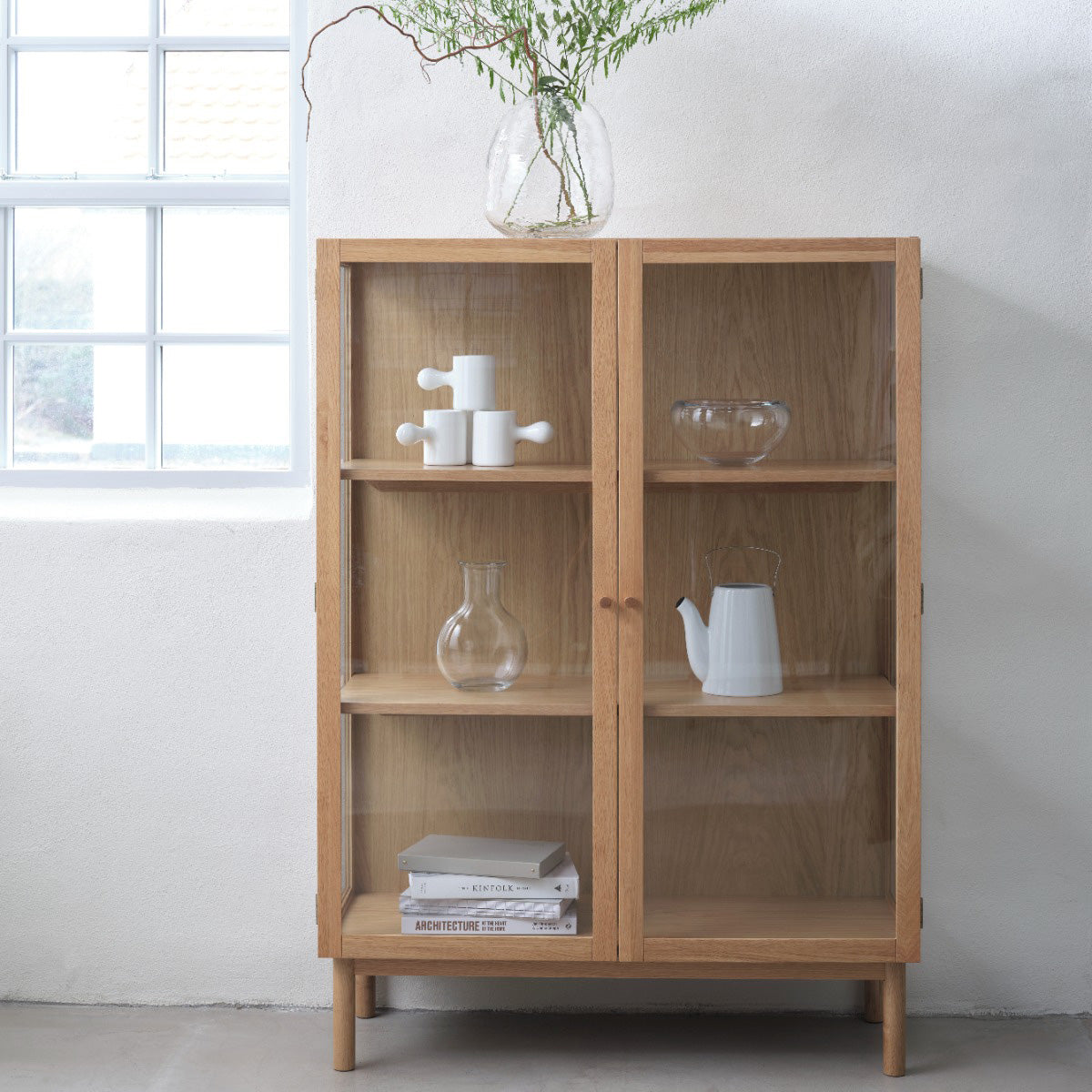 by fonQ Fika Vitrinekast - H 140 cm - Naturel Eiken