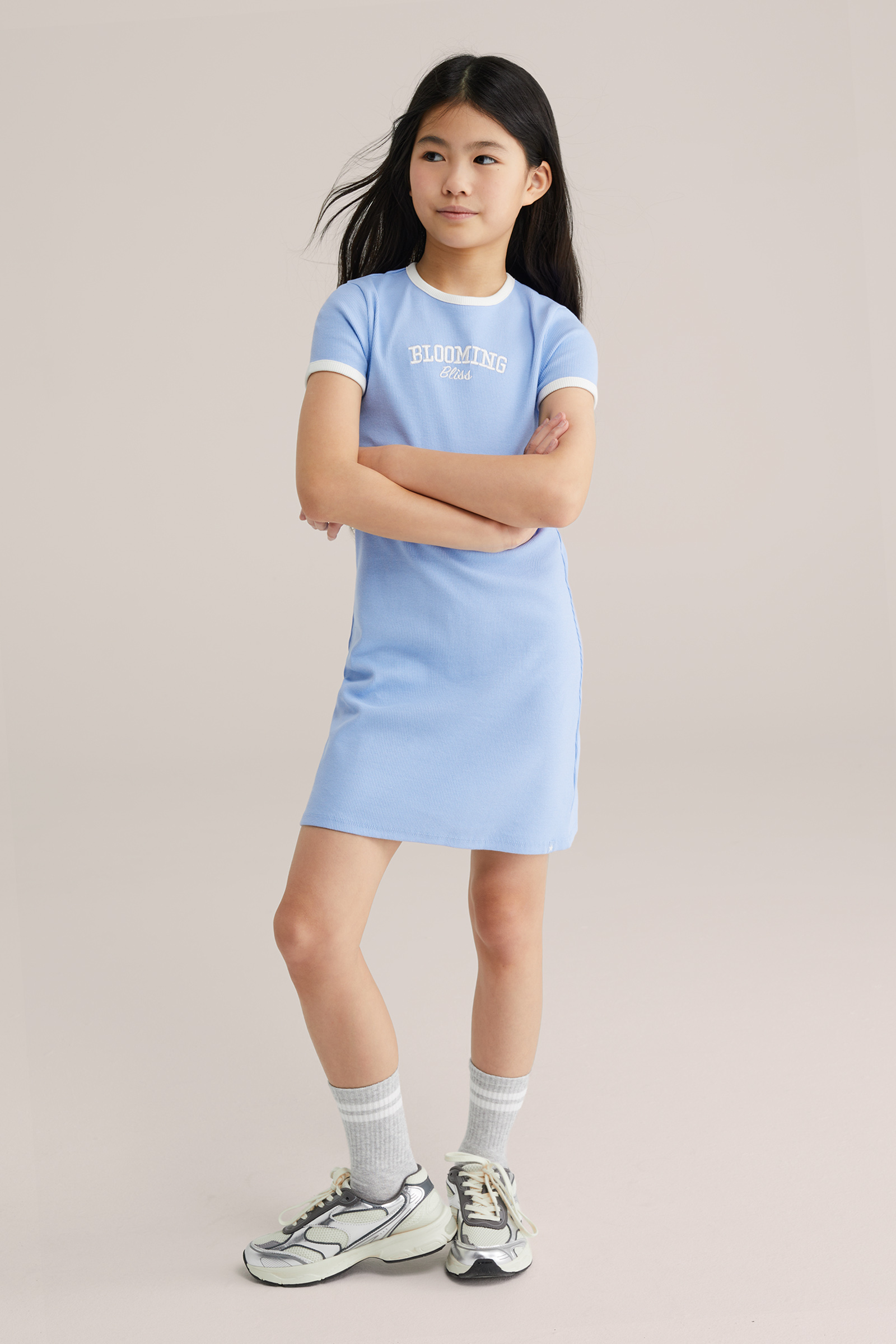 Meisjes jurk van ribstof met contrast