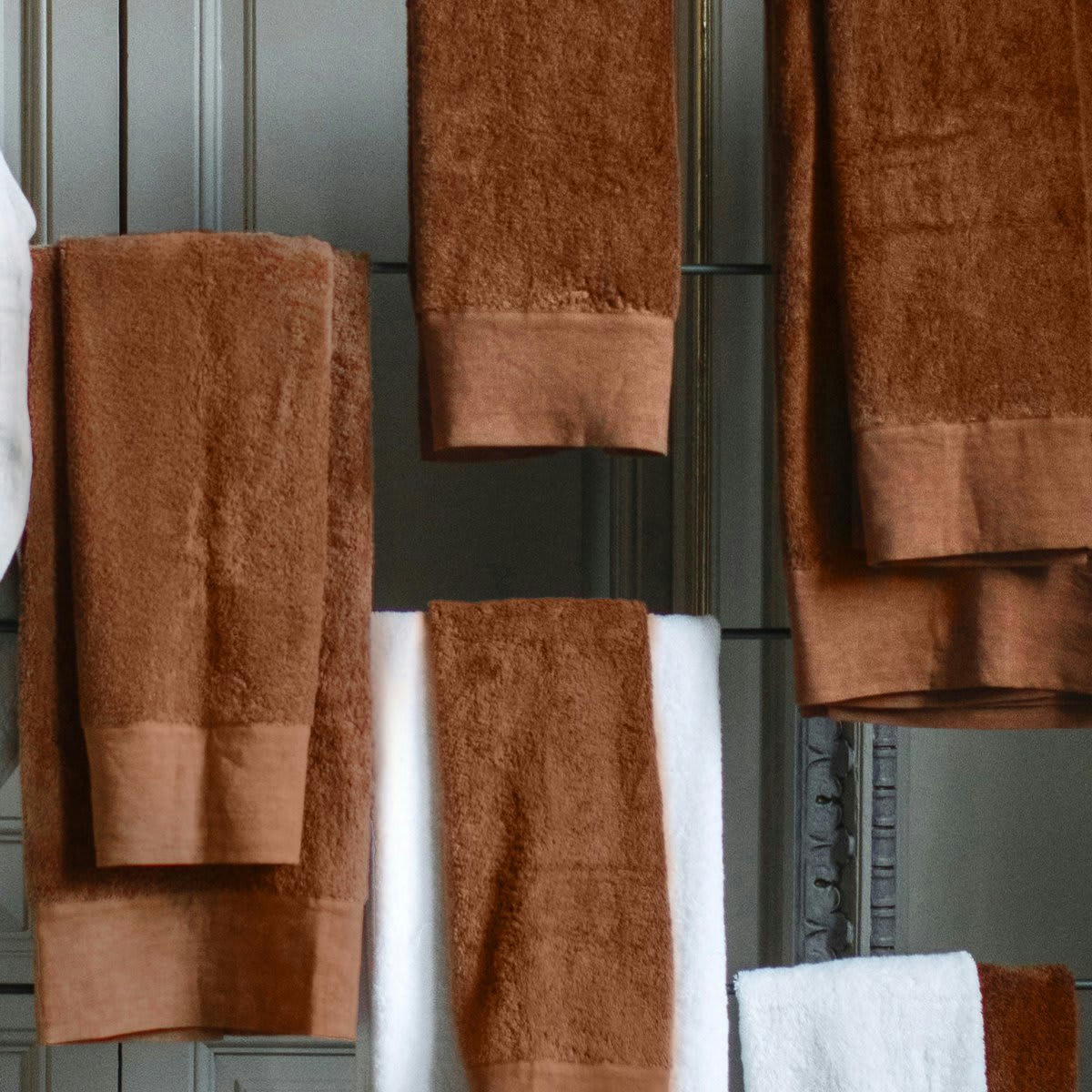 SERVIETTE DE TOILETTE - Serviette de toilette finition lin lavé orange foncé 50x100