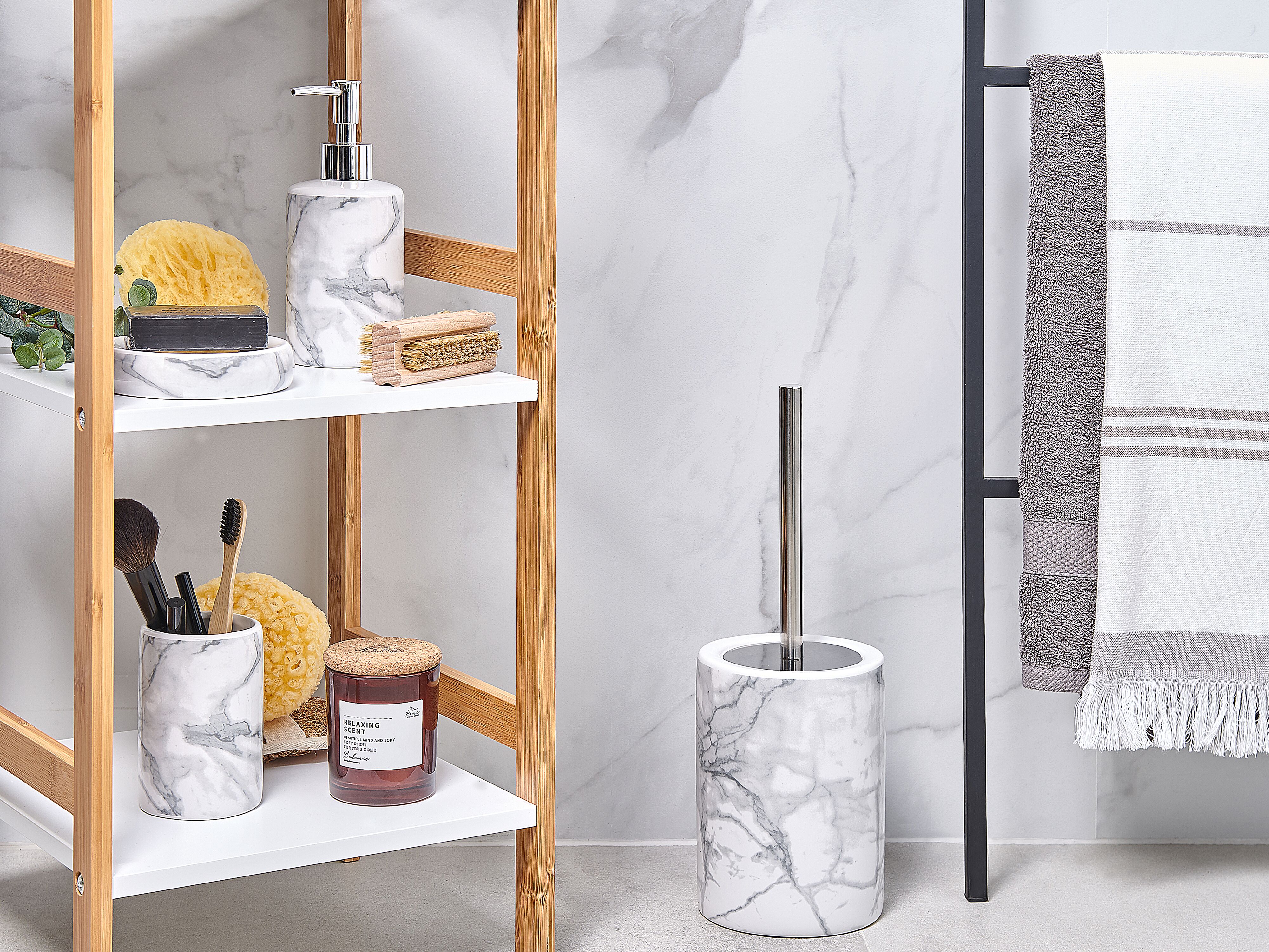 4-Piece Bathroom Accessories Set ARAUCO Ceramic White Marble