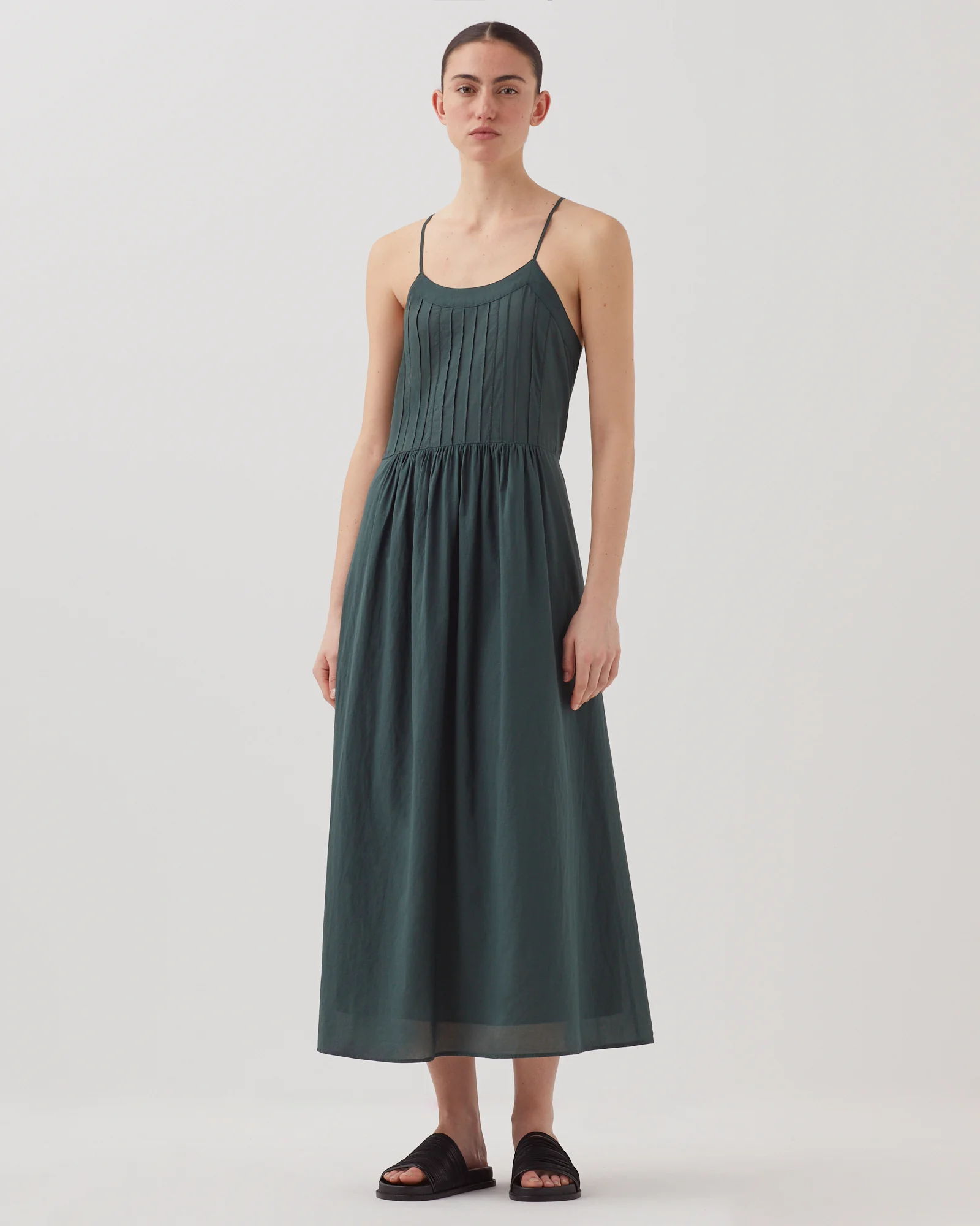 Robe longue à bretelles en voile de coton