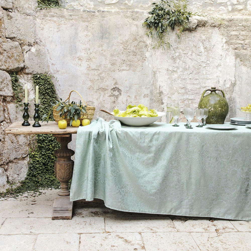 MILLE GUIPURES JADE - Nappe carrée  pur coton vert 180x180 cm