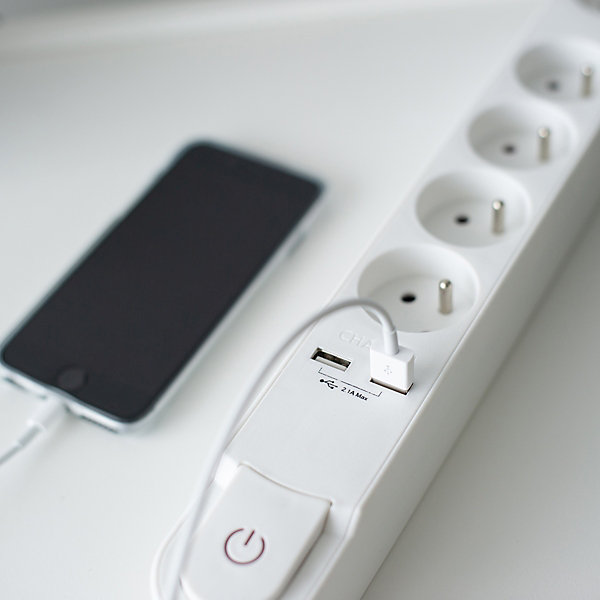 Multiprise Design 5x16A   2xUSB 1,5m - blanc - Chacon