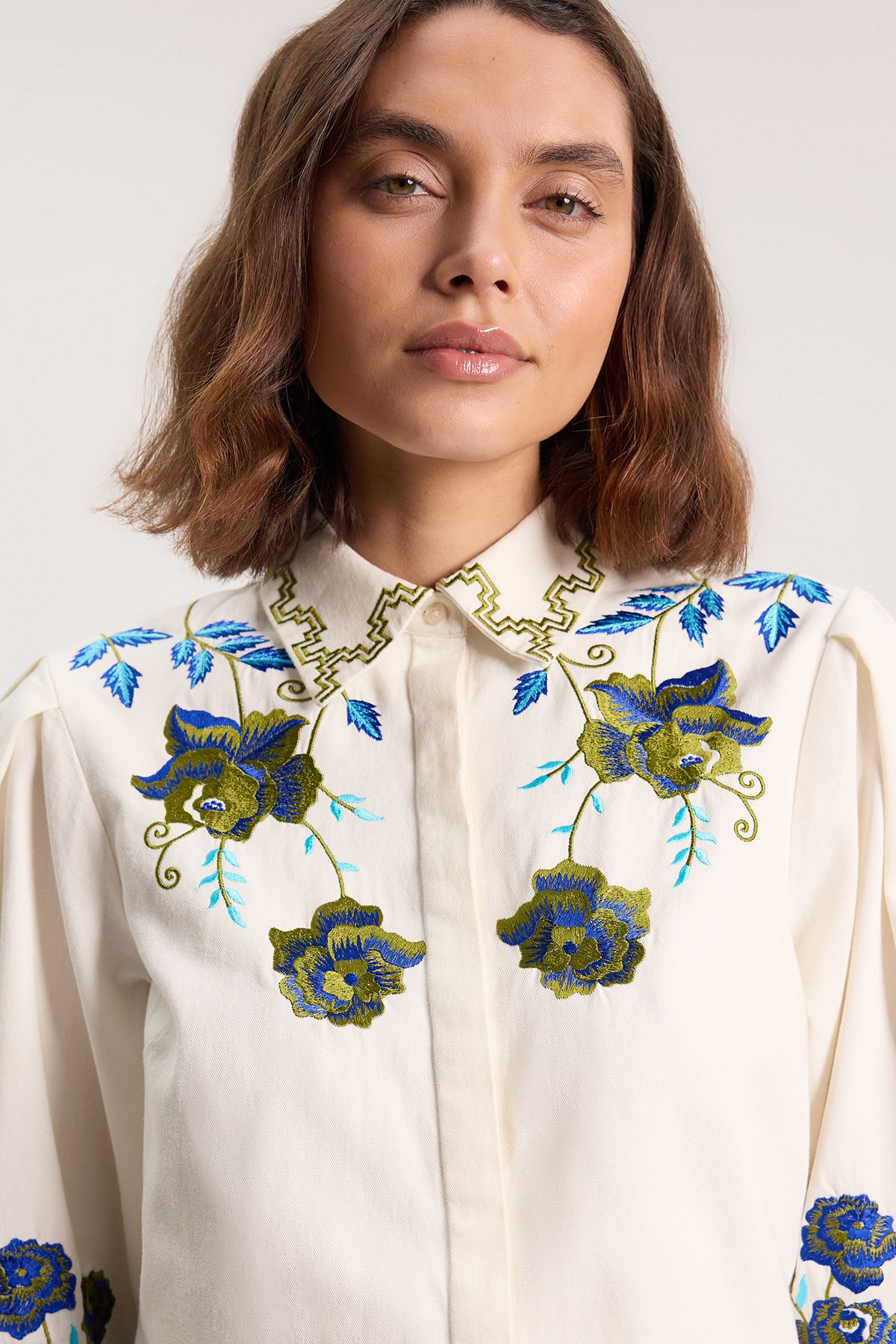 KarenMillen Rose Embroidered Cotton Twill Woven Blouse