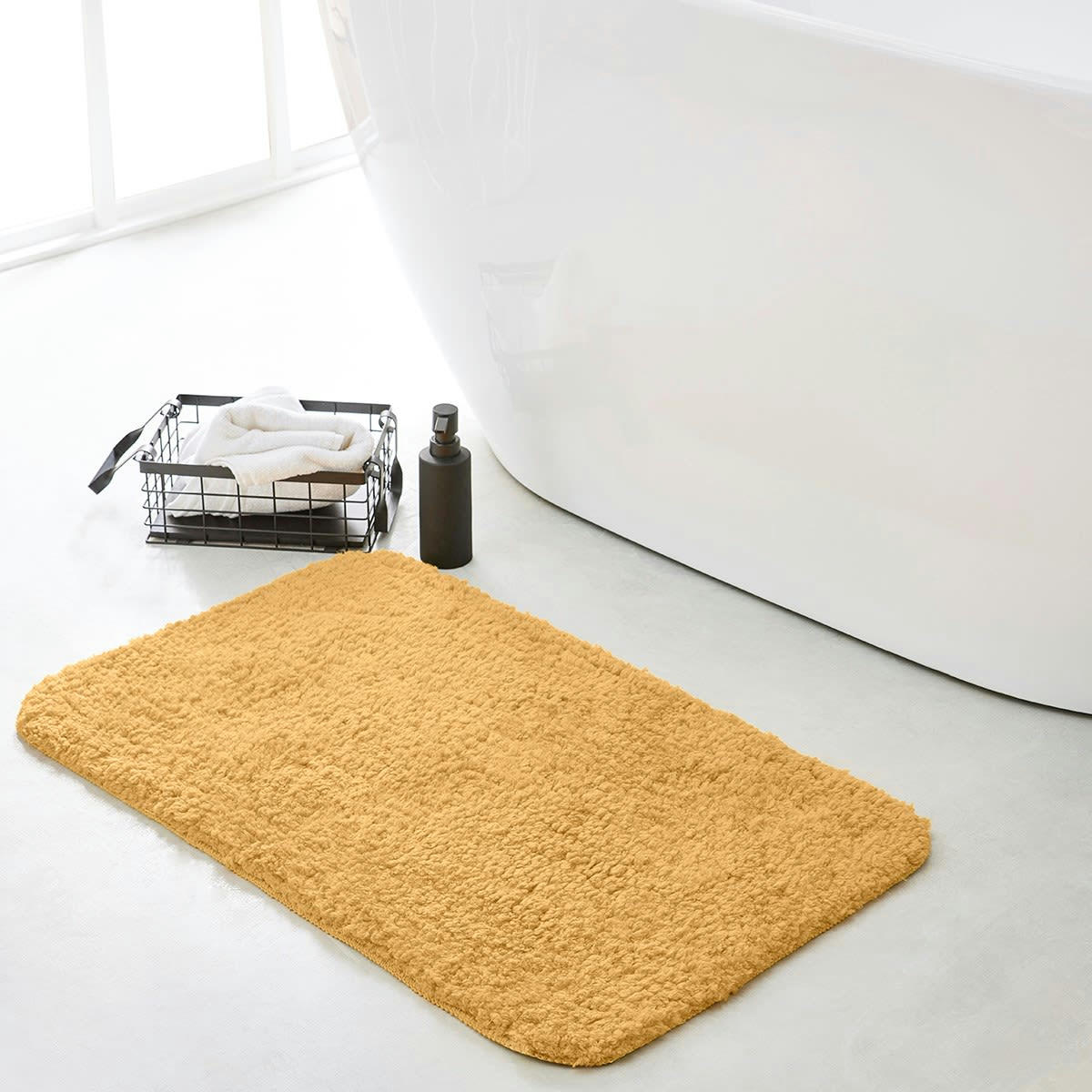 ESSENTIAL - Tapis de bain tufté uni en Polyester Jaune 50x80 cm