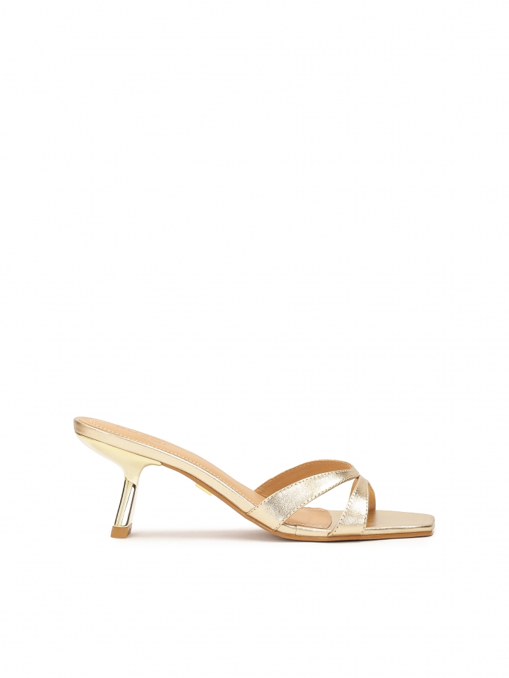 Gold mules with low non-trivial heel