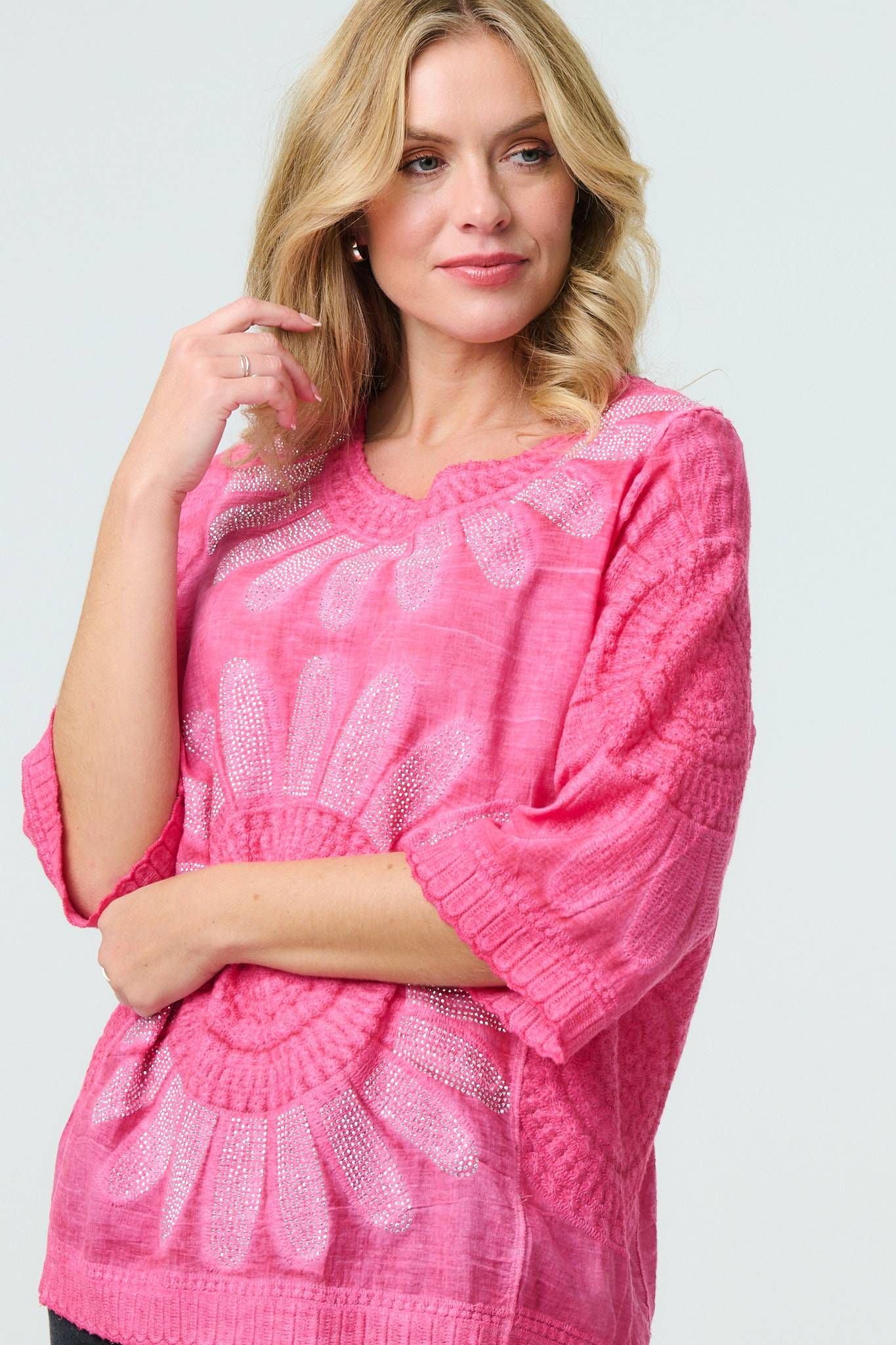 Izabel London Floral Diamante Stud 3/4 Sleeve Knit Top