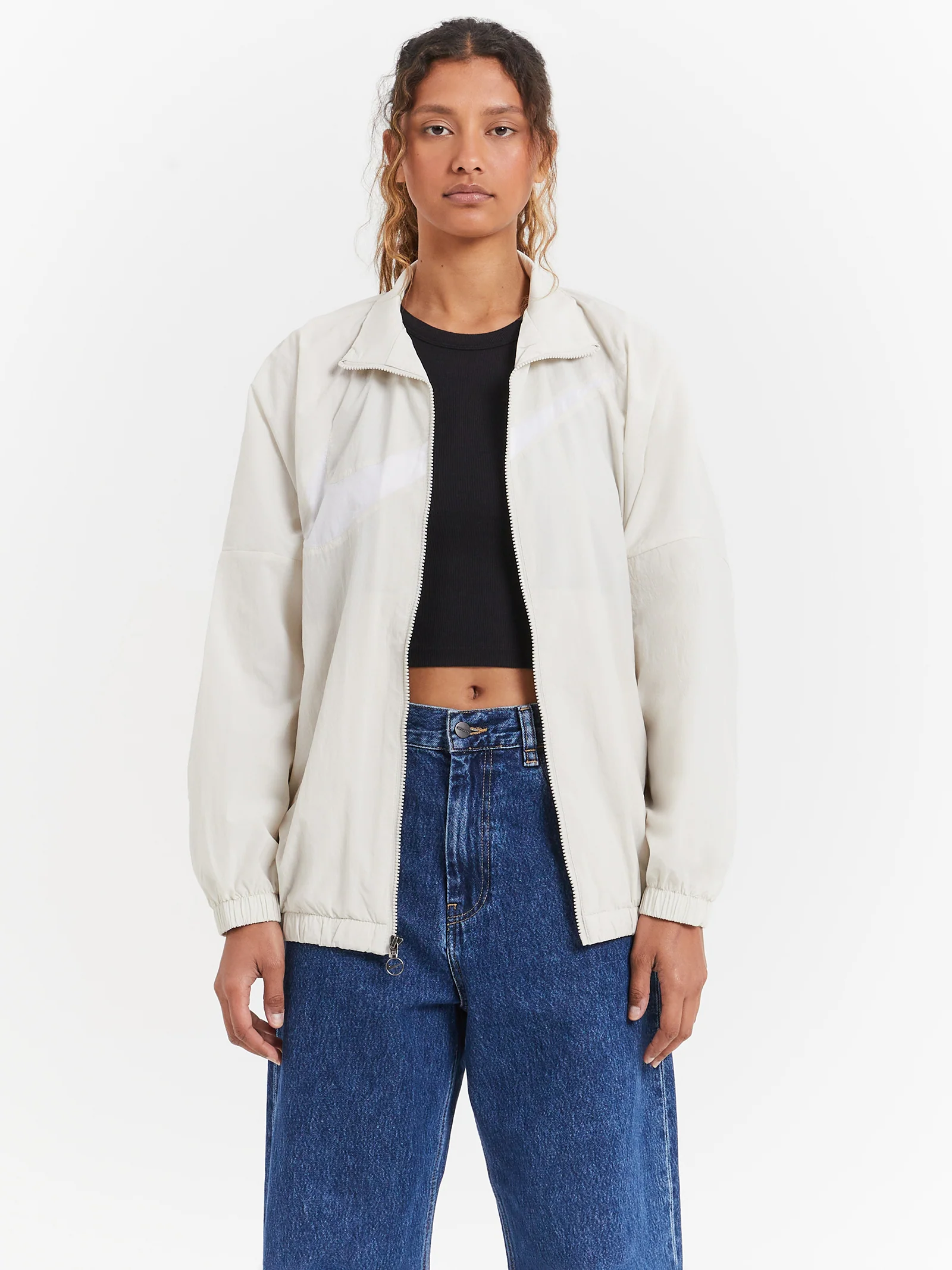 Sportswear Essentials Woven Jacket