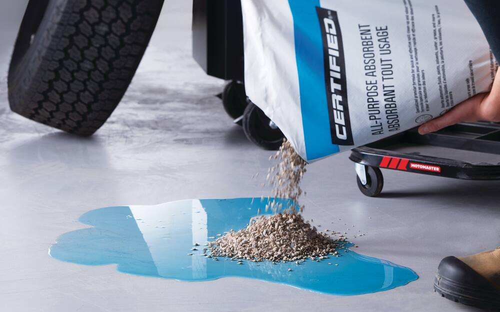 Certified All-Purpose Granular Oil/Fluid Absorbent, 12-kg