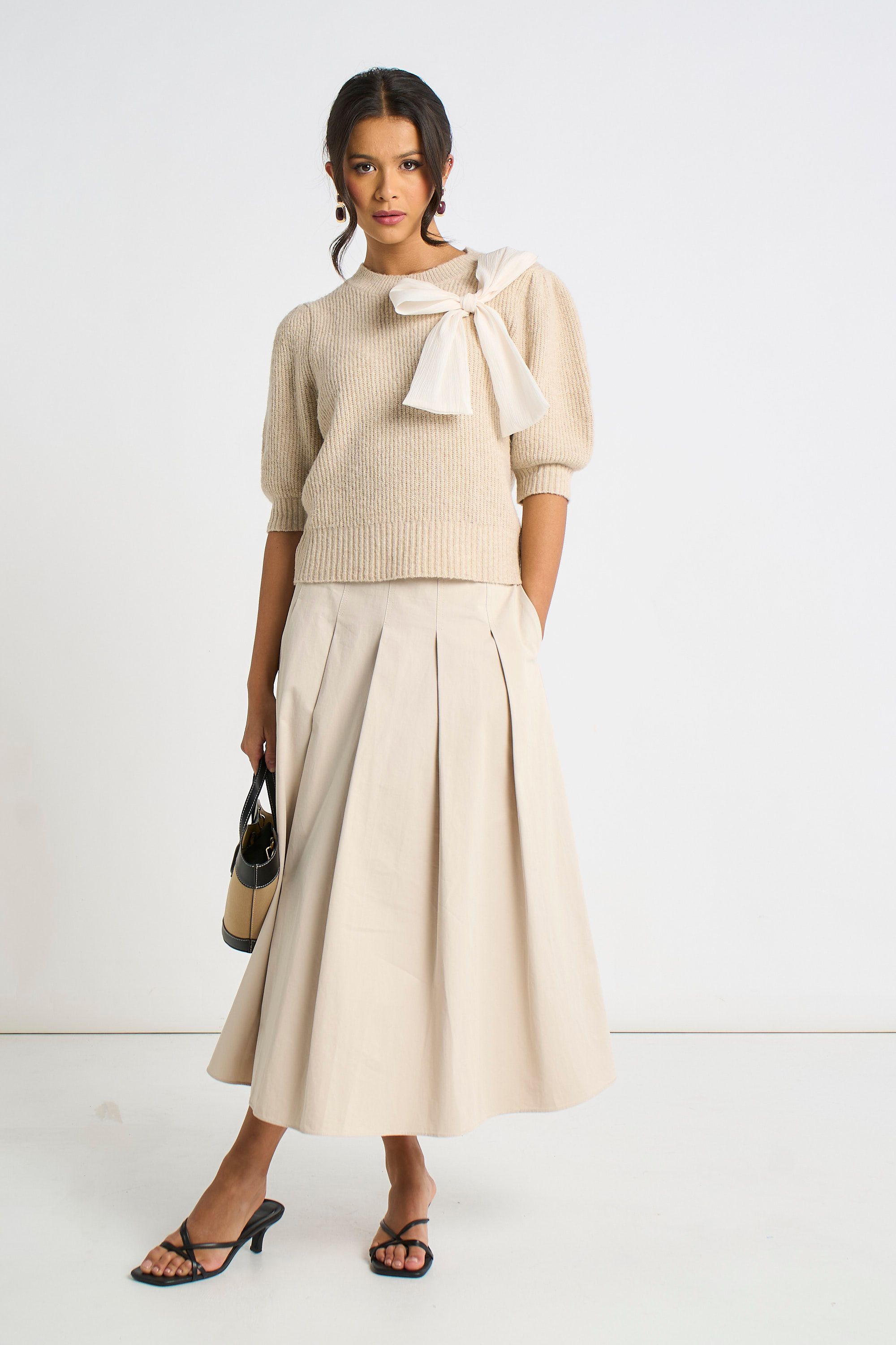 Gini London Mocha Chiffon Bow Knitted Jumper