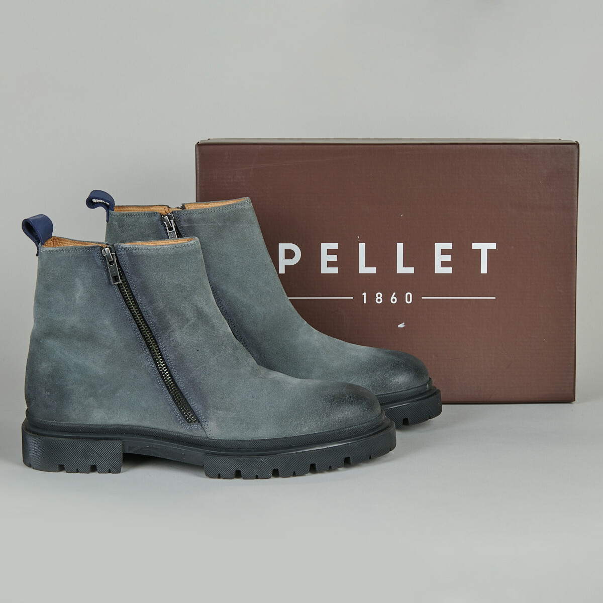 Pellet - HUGUES - Crust / Velvet / Oiled / Grey / Dark