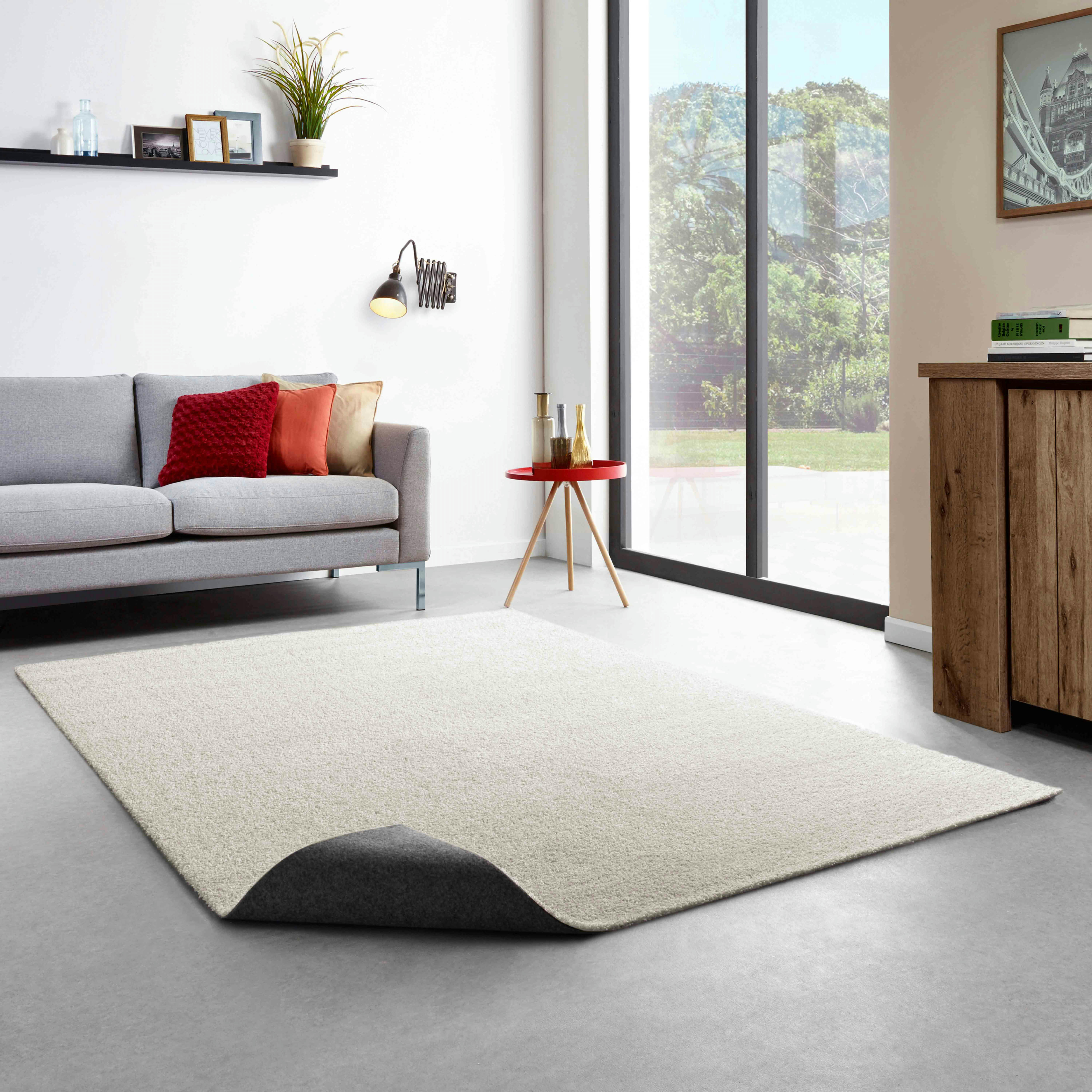 SISU - Tapis uni à poils longs en polypropylène 160 x 230 cm crème