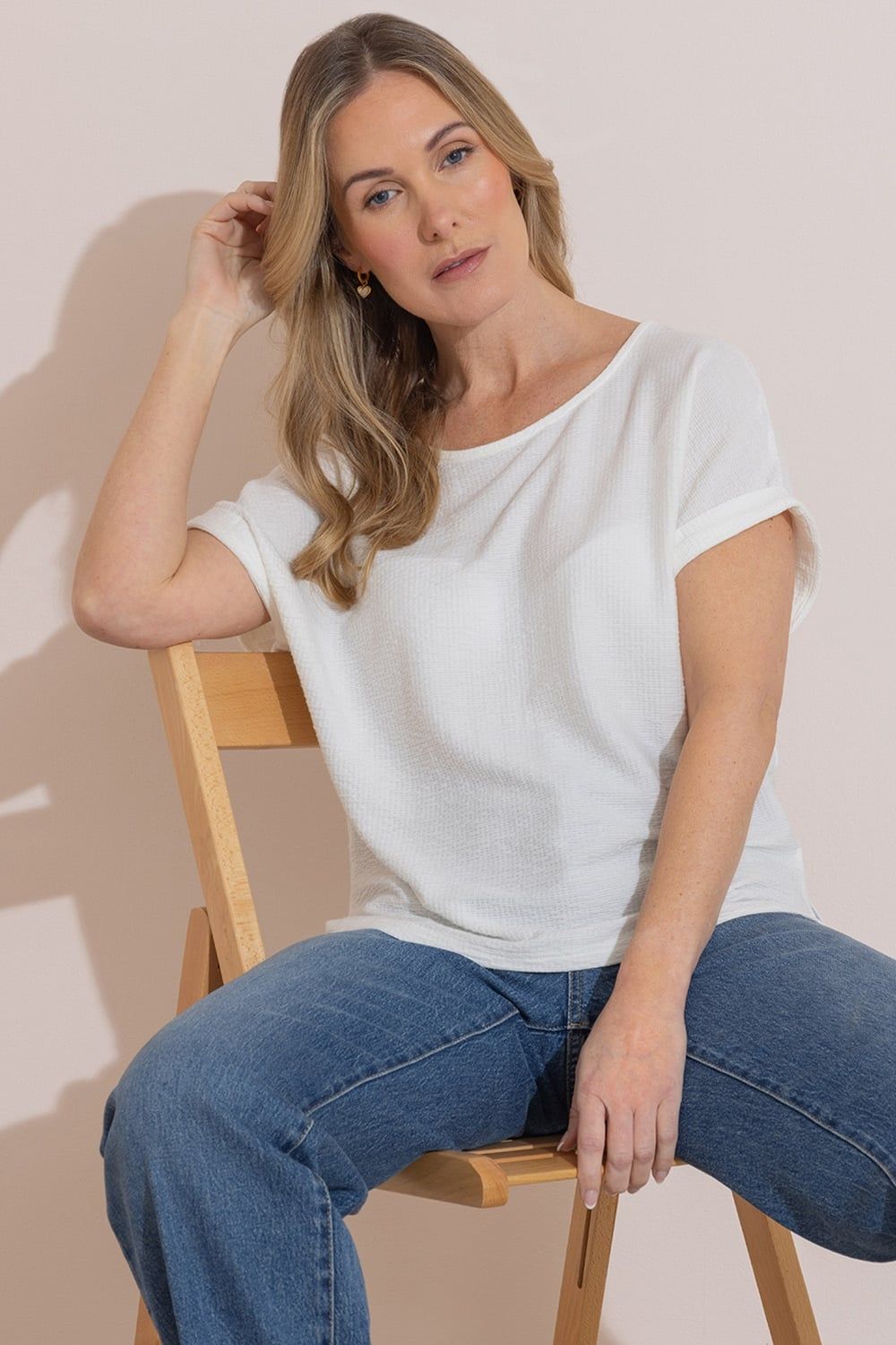 Klass. Texture Short Sleeve Round Neck T-Shirt