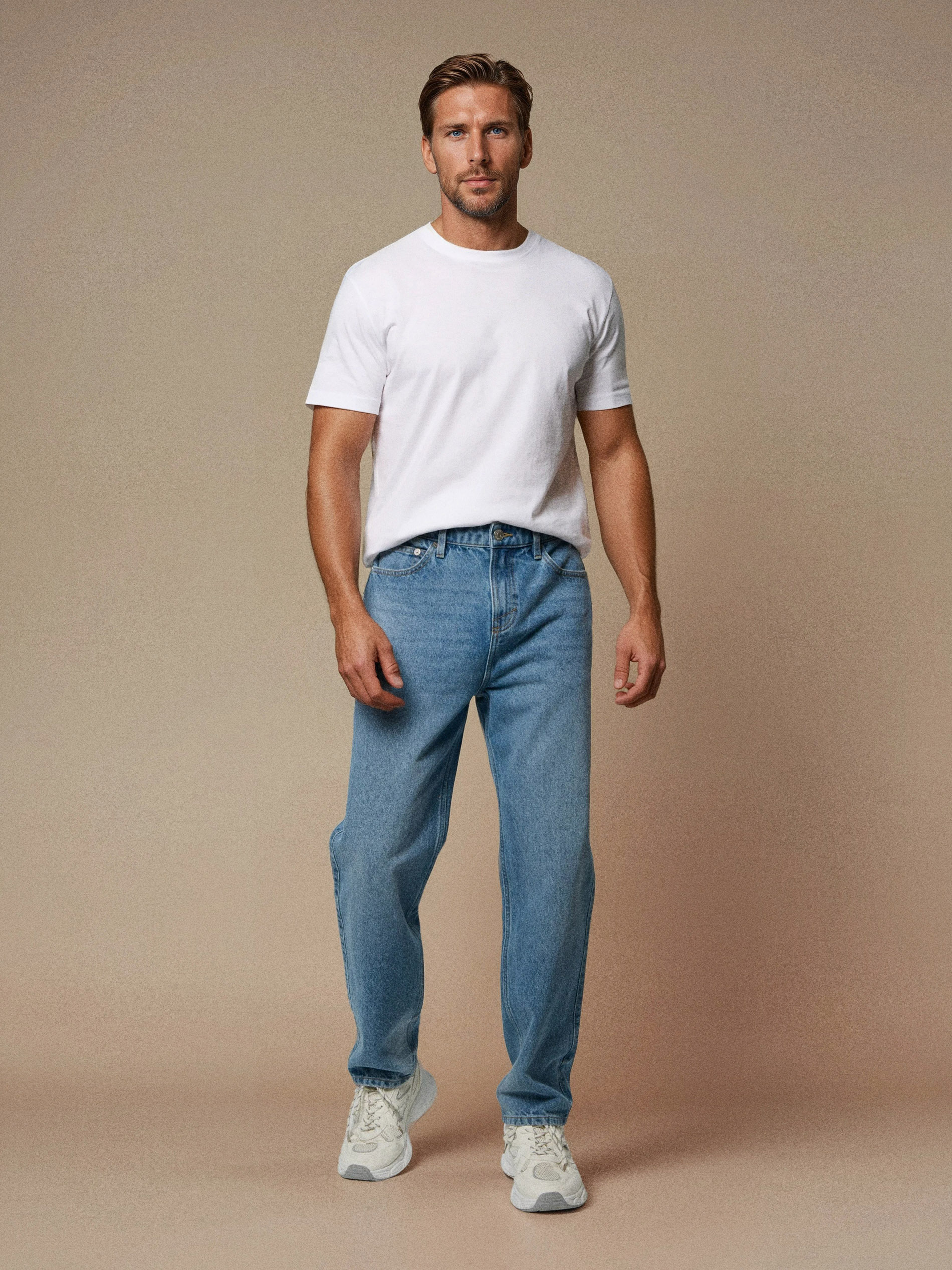 Jeansy loose fit z elektem sprania